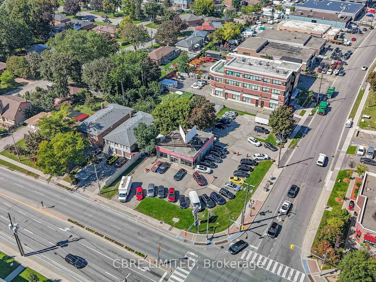 2310 Sheppard Avenue W