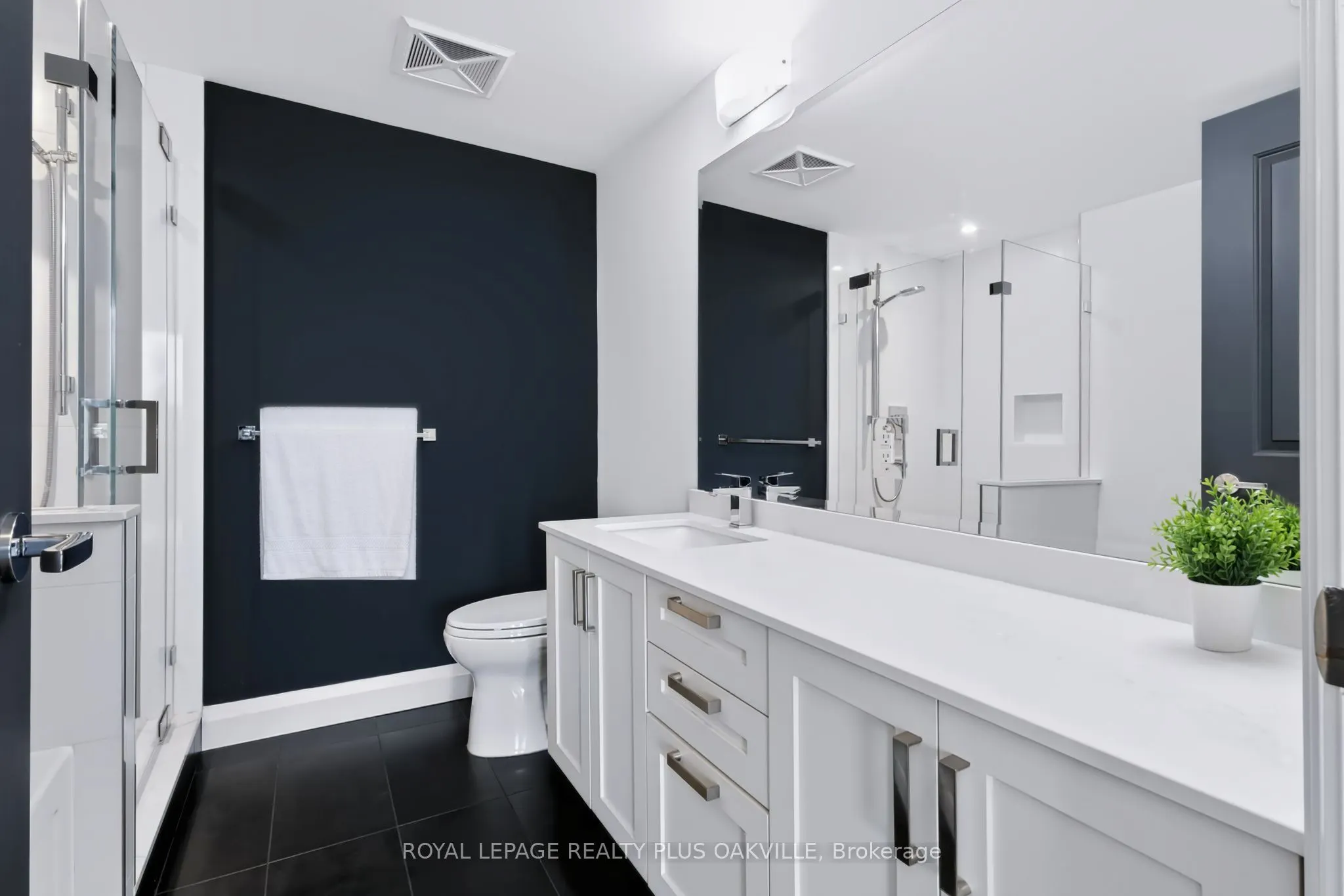 11 Bronte Road #508
