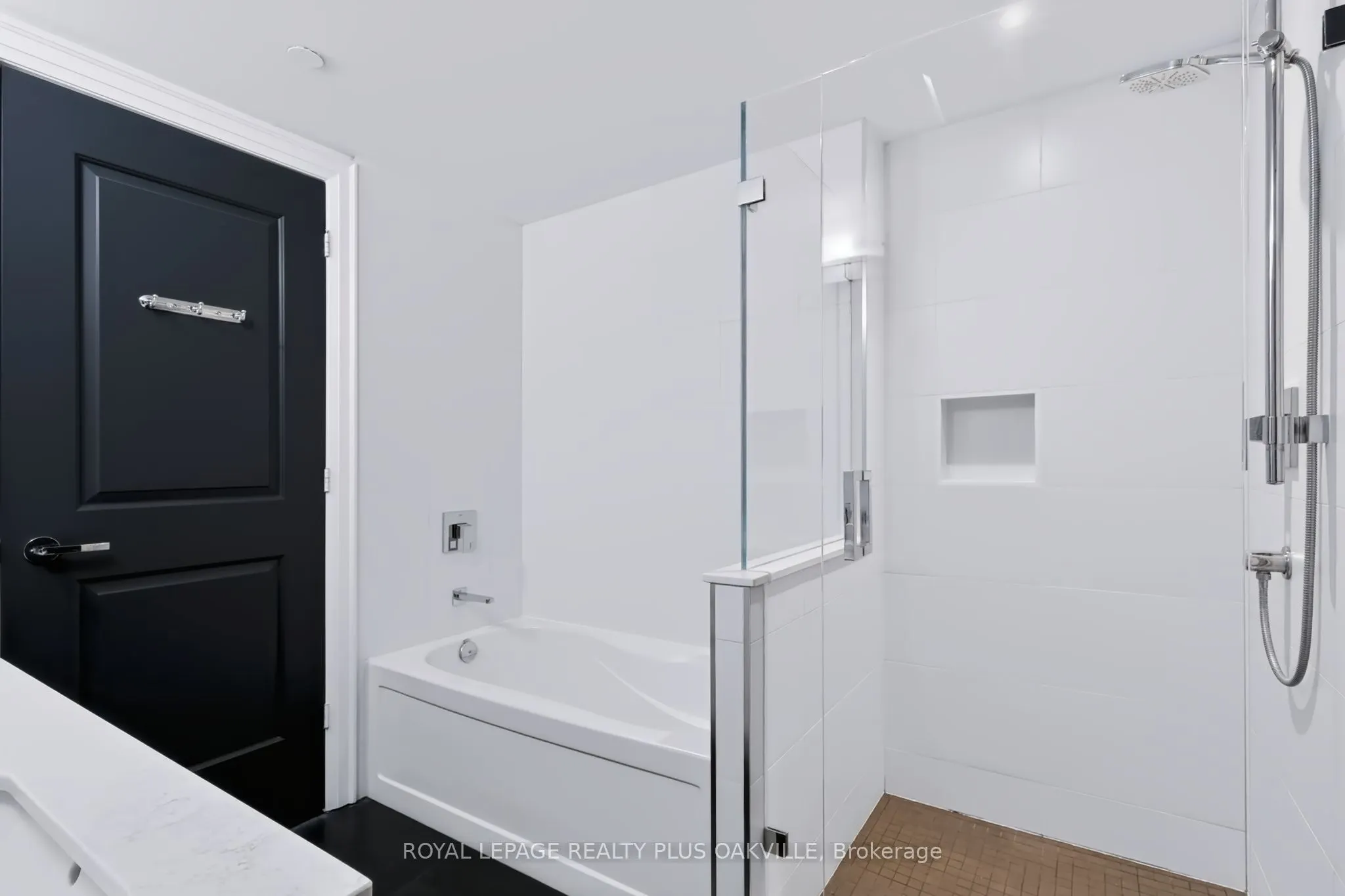 11 Bronte Road #508