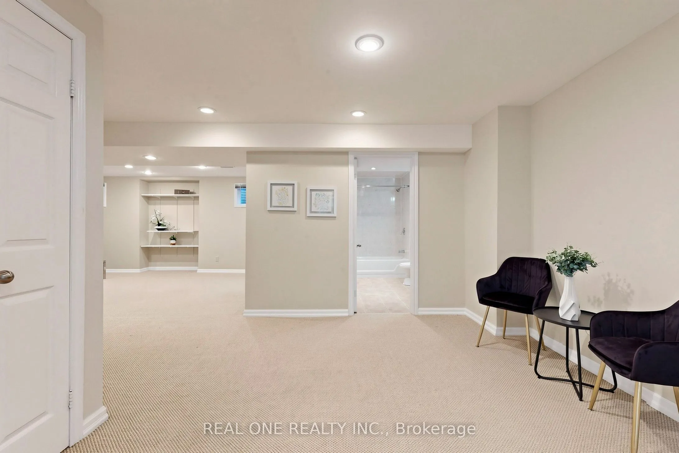 1213 Rosethorne Road