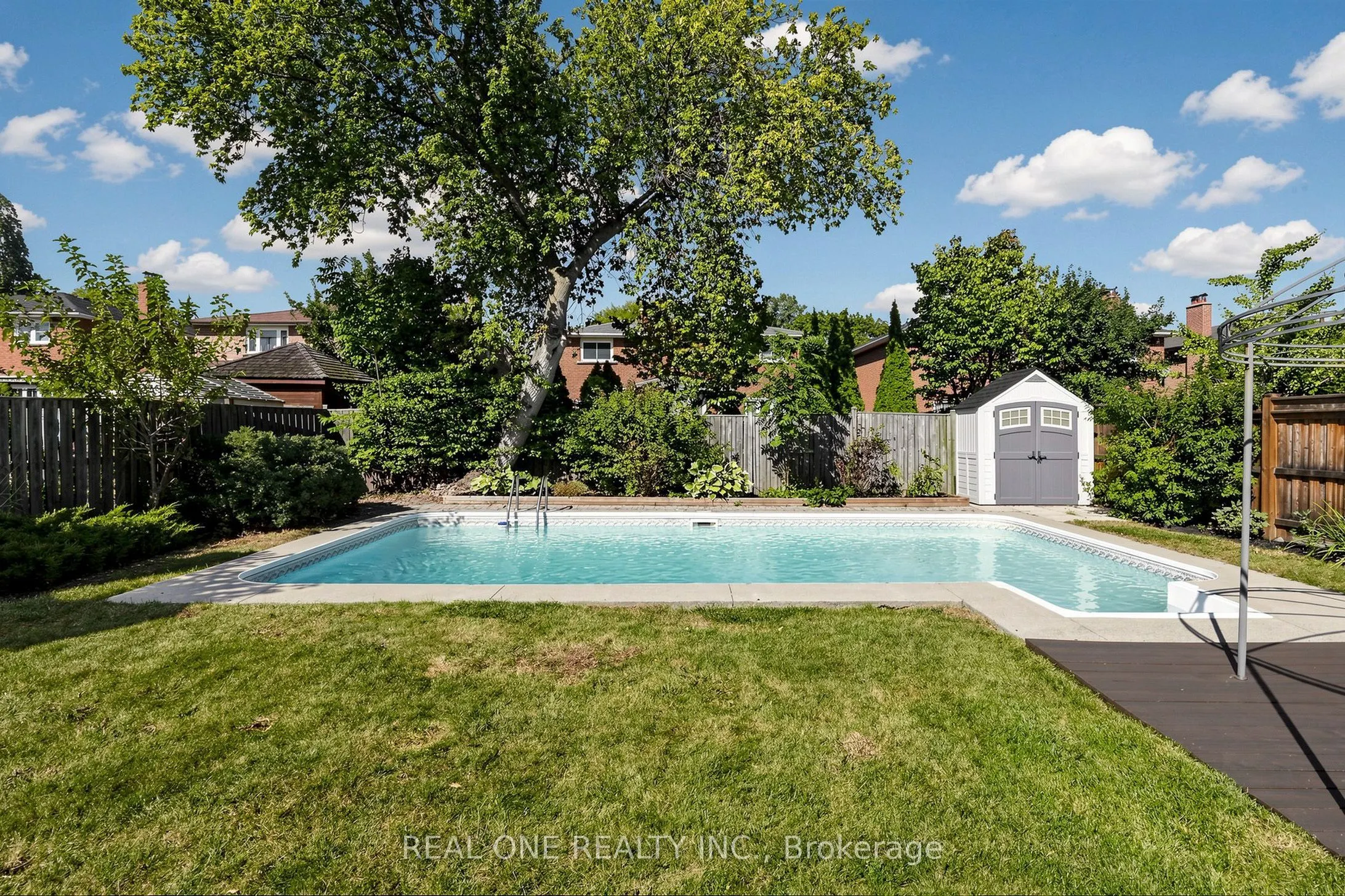 1213 Rosethorne Road