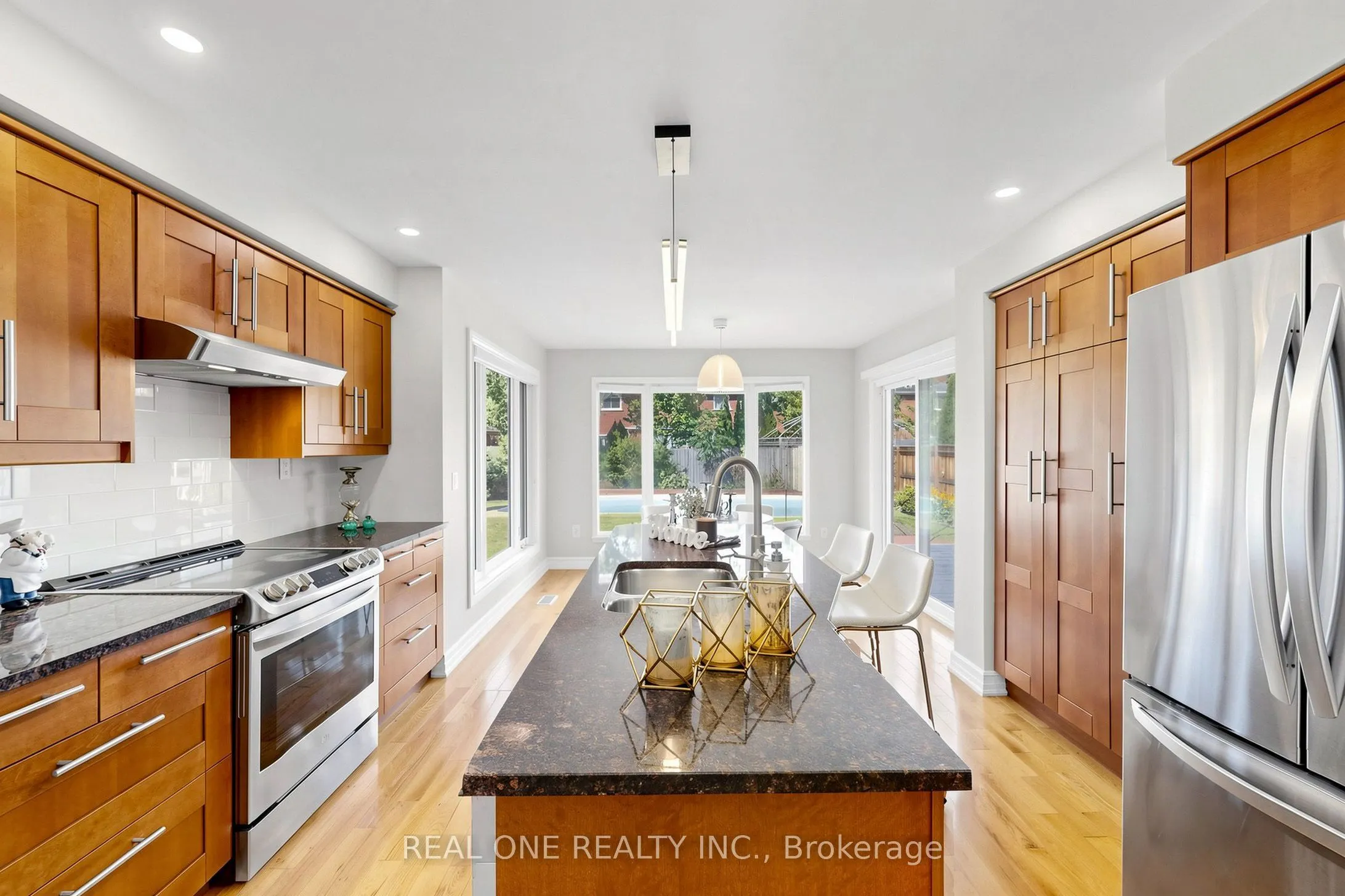1213 Rosethorne Road