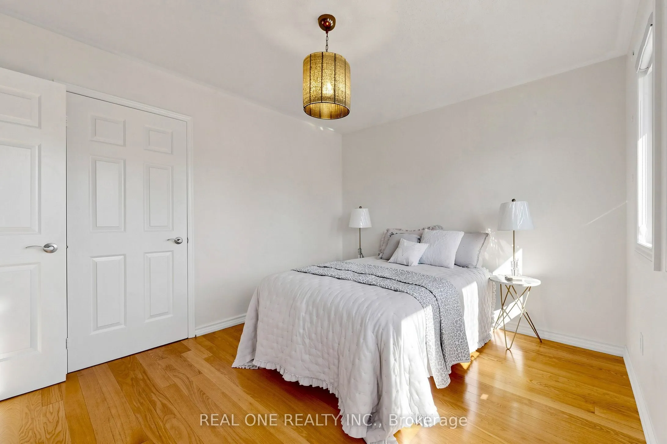 1213 Rosethorne Road