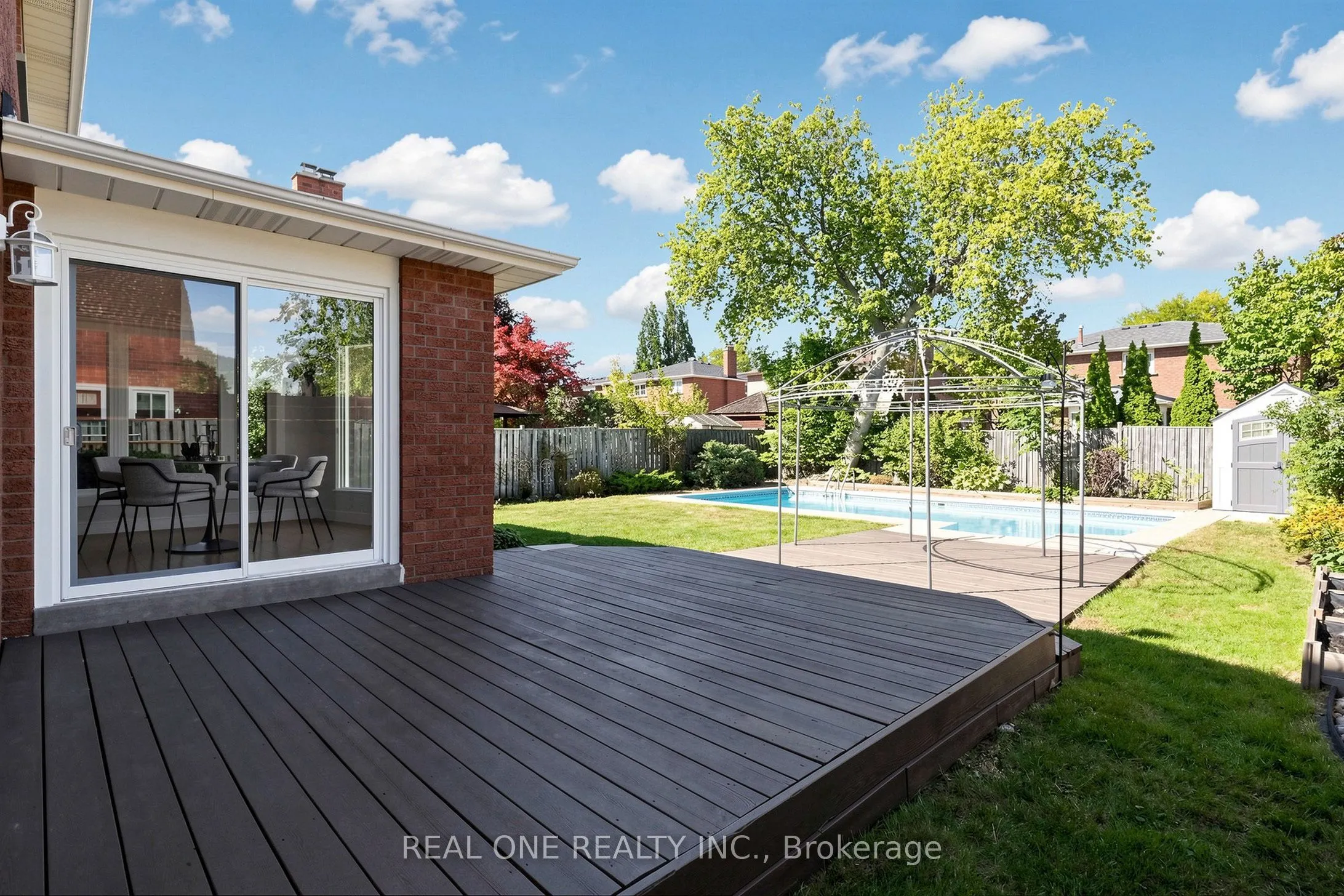 1213 Rosethorne Road