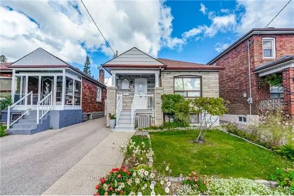 118 Lambton Avenue