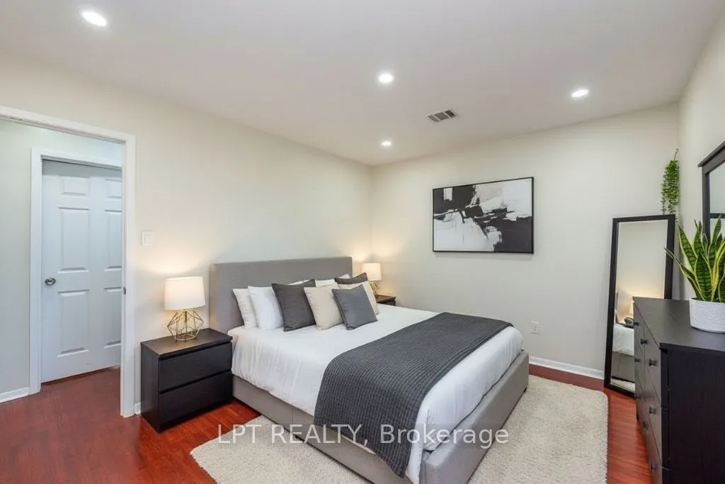 111 Dearbourne Boulevard