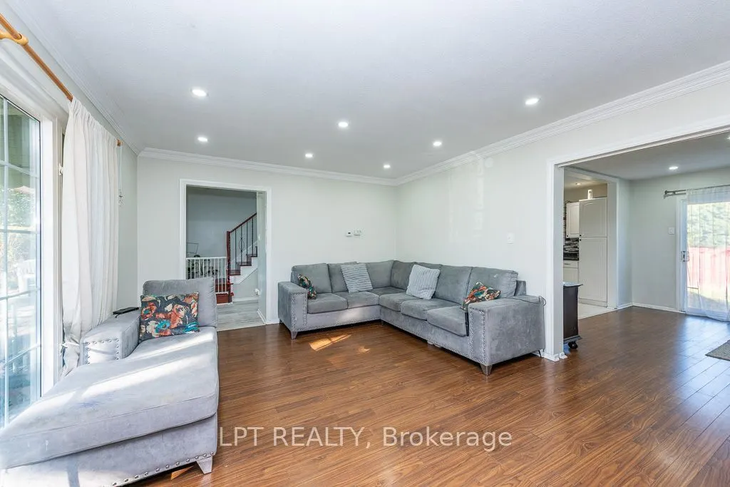 111 Dearbourne Boulevard