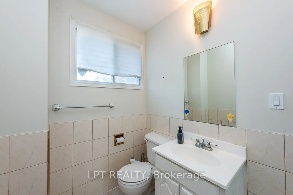 111 Dearbourne Boulevard