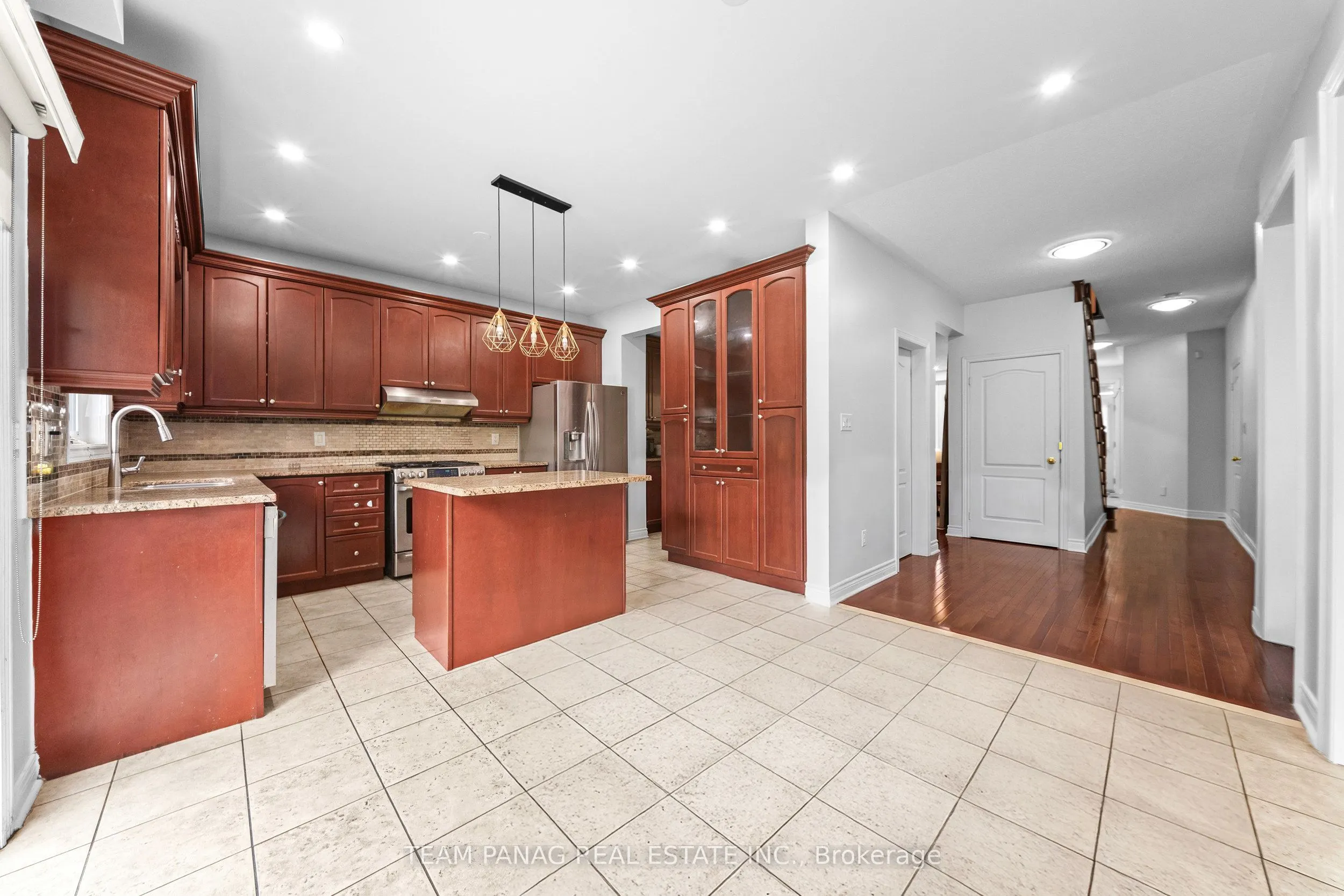 47 Sorbonne Drive