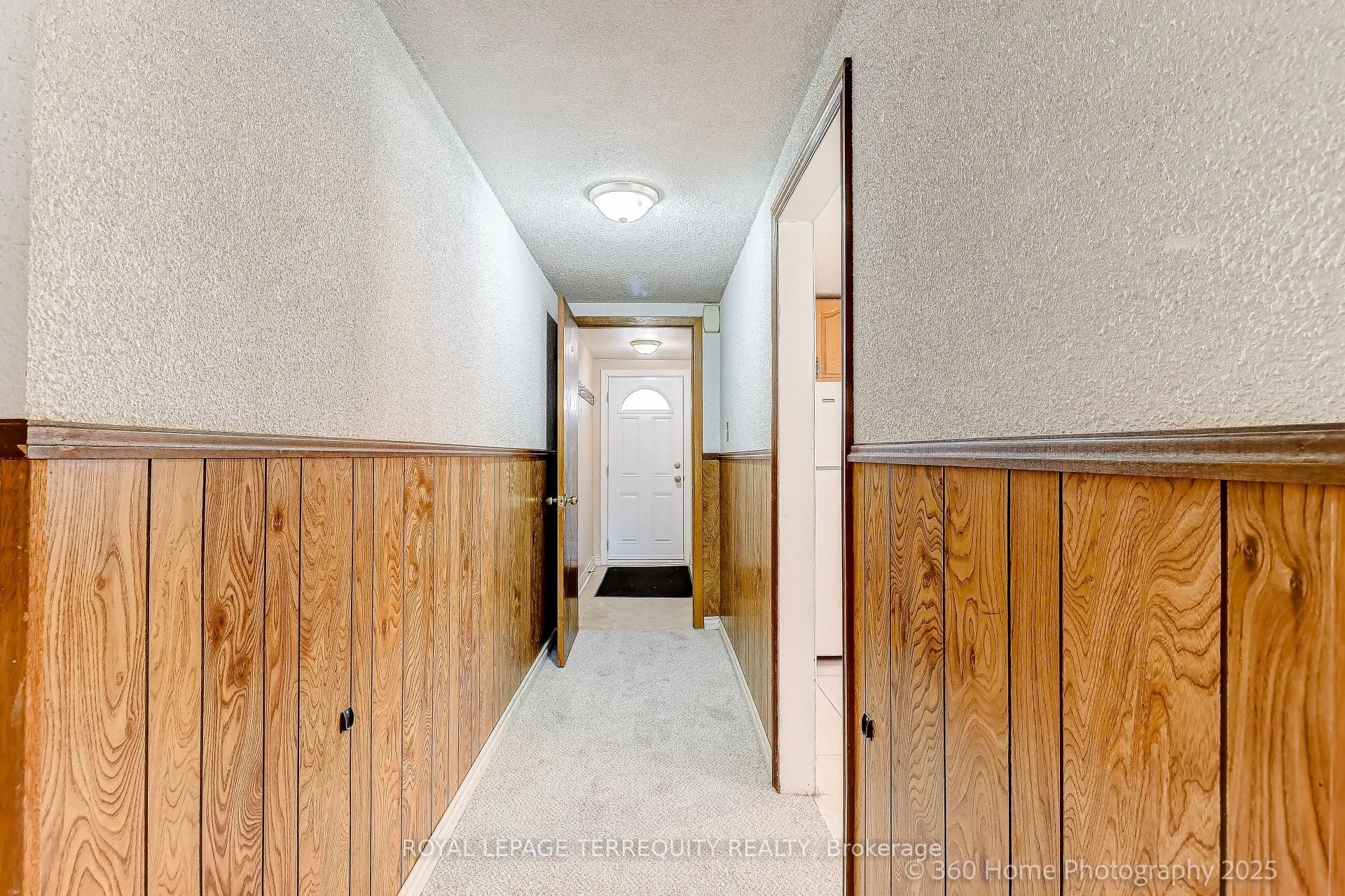 88 Central Parkway W