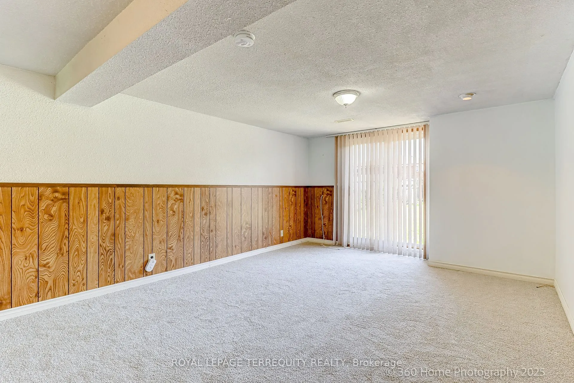 88 Central Parkway W