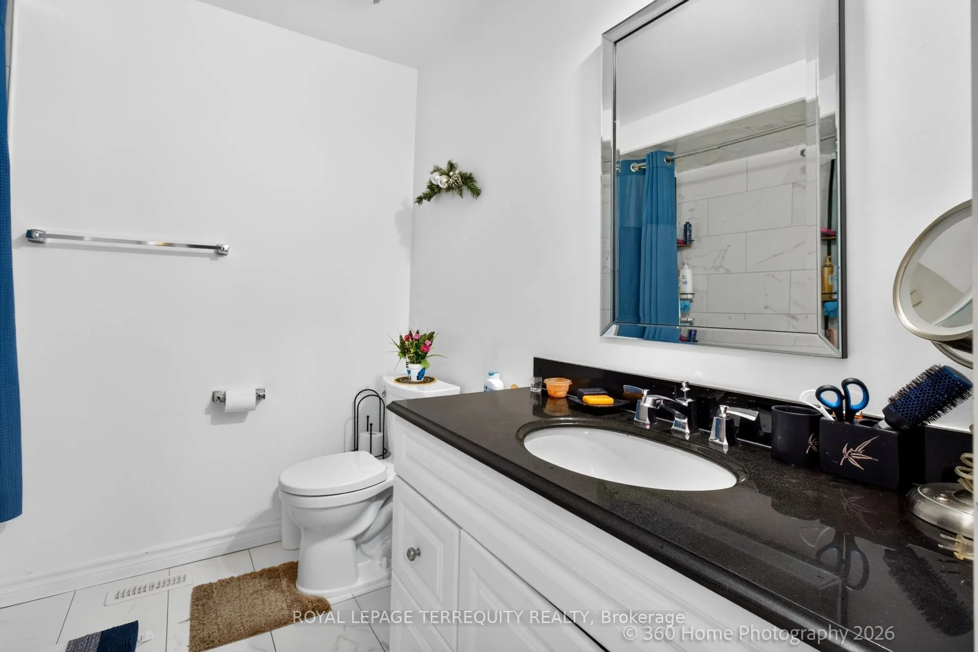 88 Central Parkway W