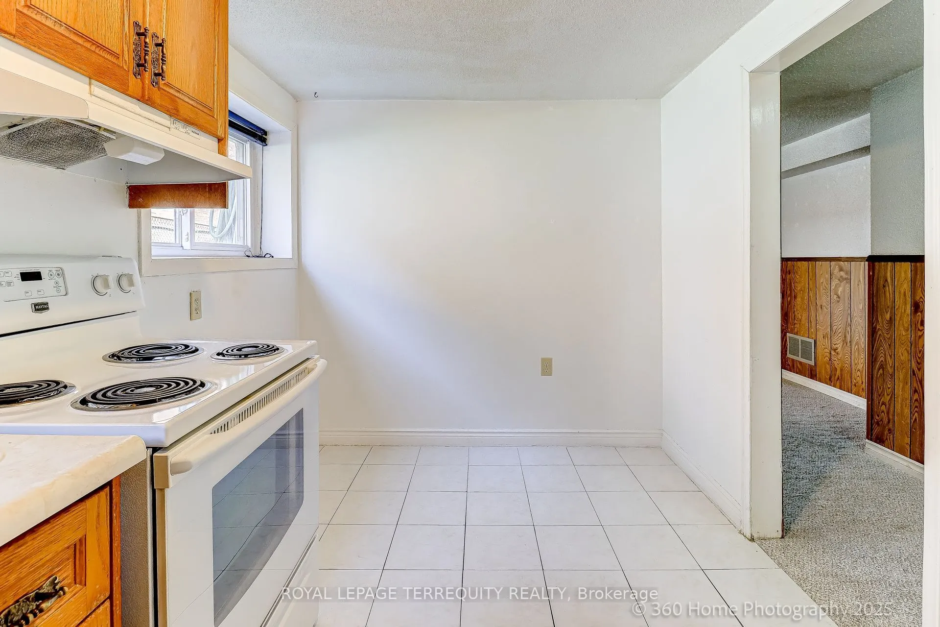 88 Central Parkway W