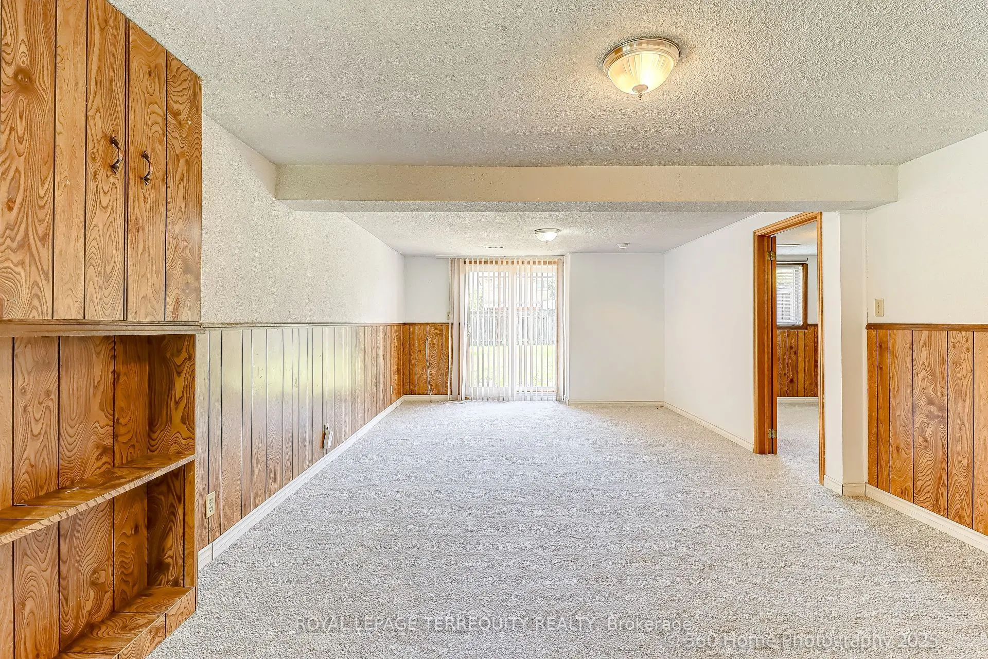 88 Central Parkway W
