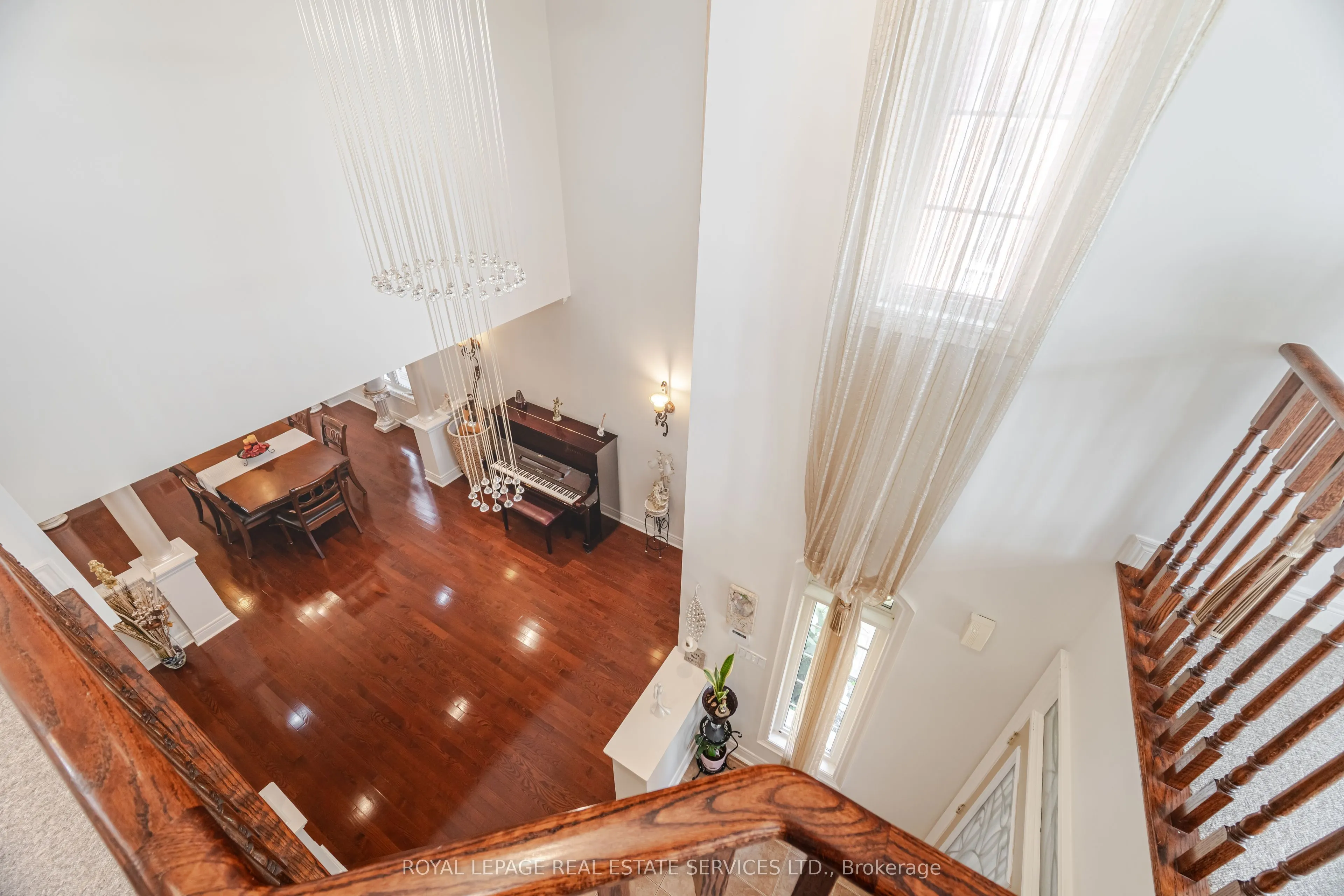 3809 Candlelight Drive