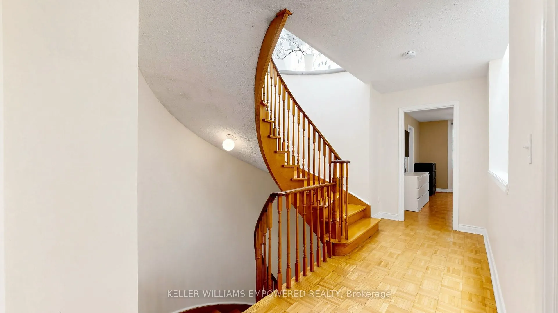 156A Dowling Avenue