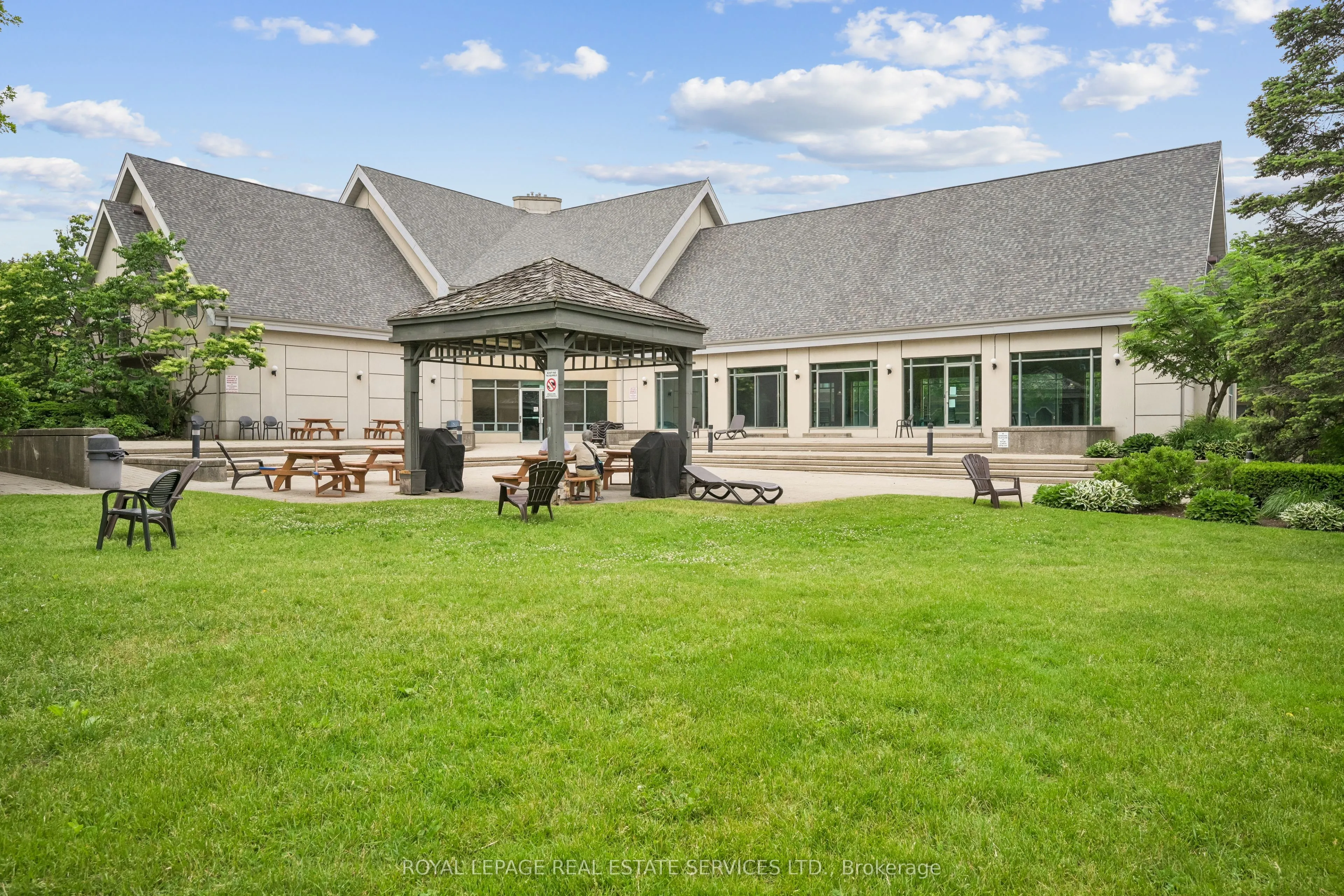 2155 Burnhamthorpe Road #1211