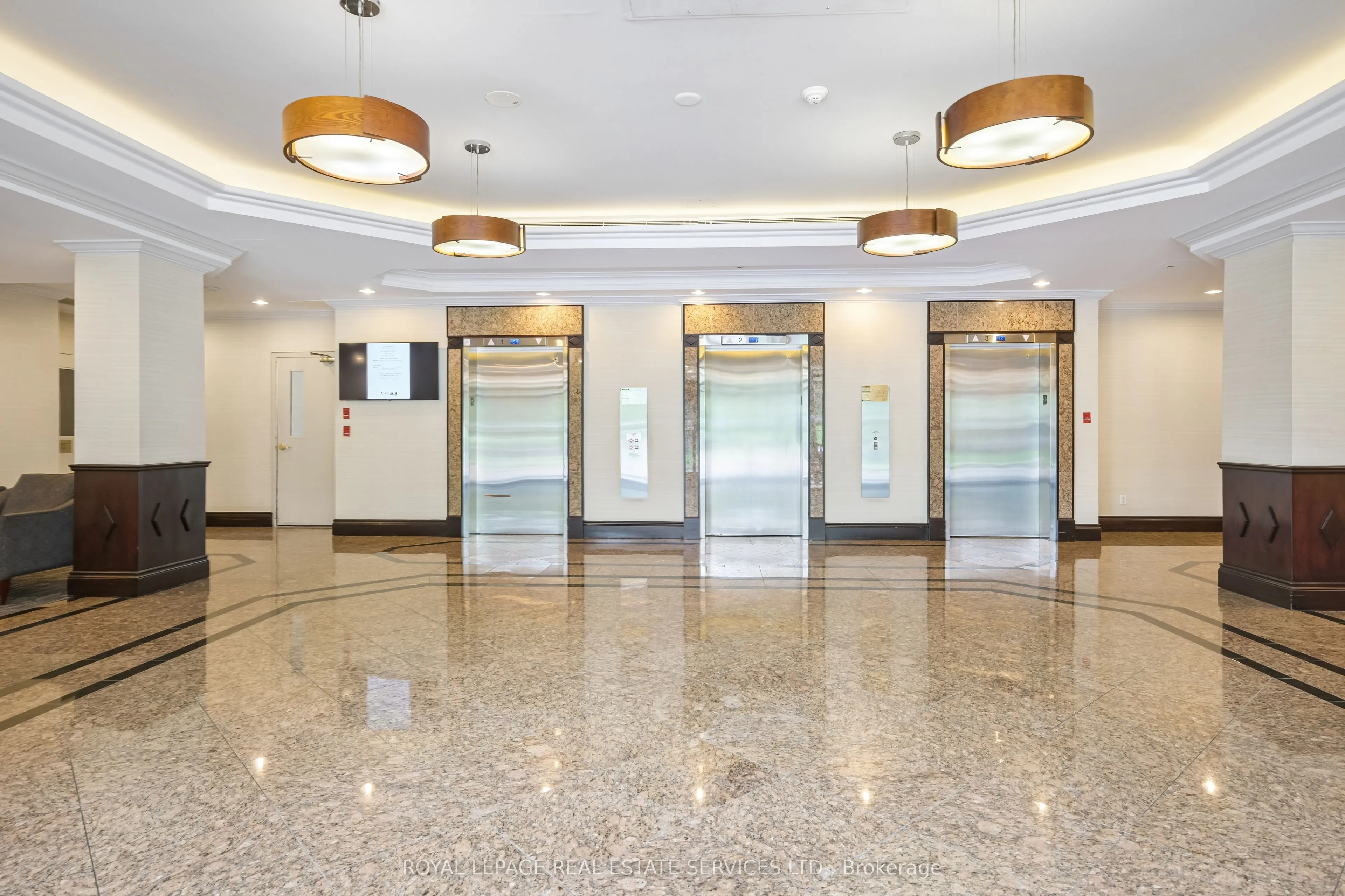 2155 Burnhamthorpe Road #1211