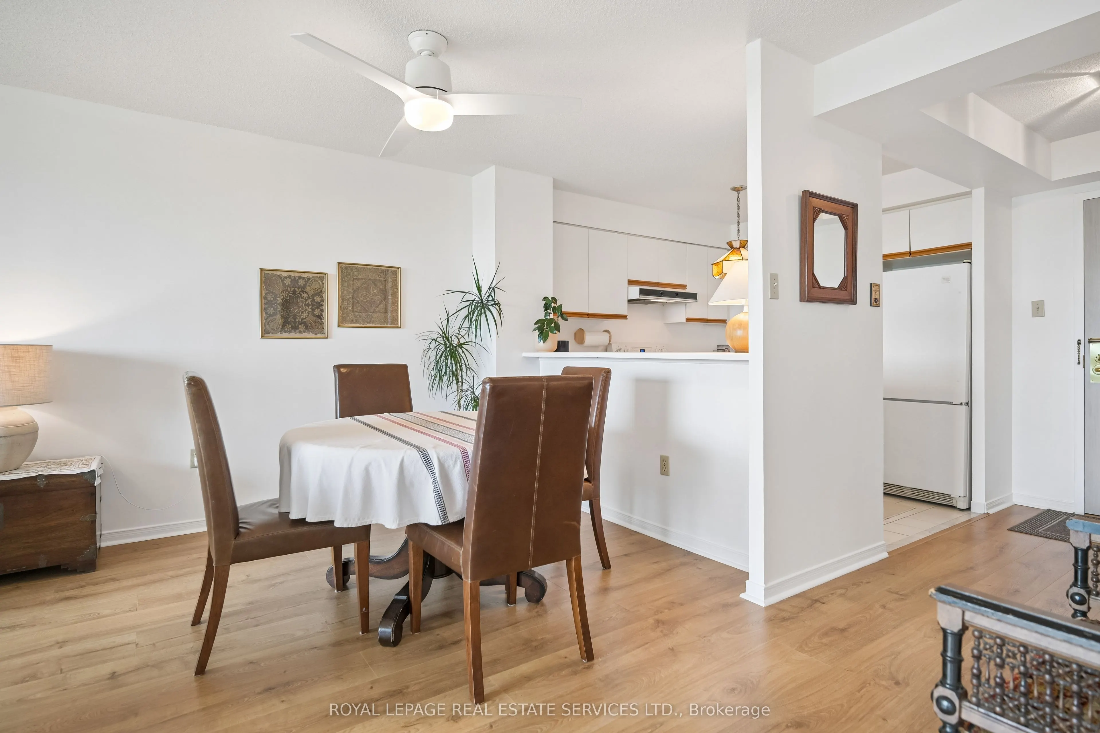 2155 Burnhamthorpe Road #1211
