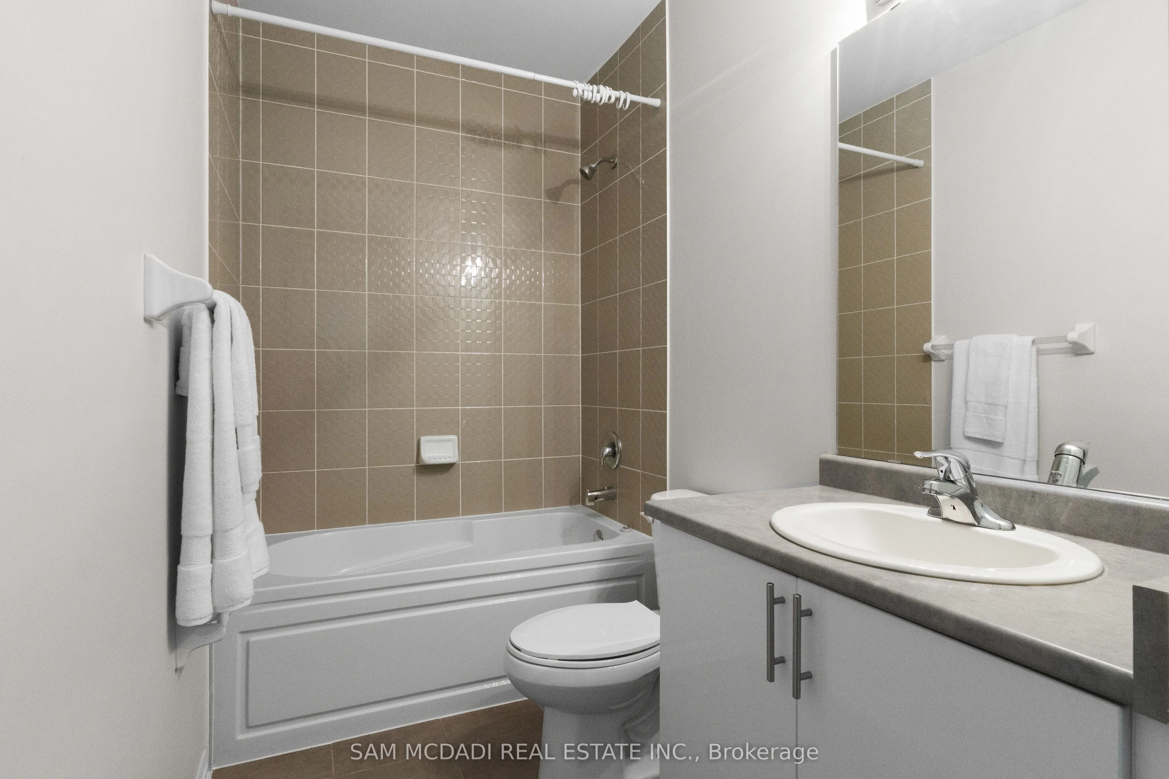 1208 Main Street E #201