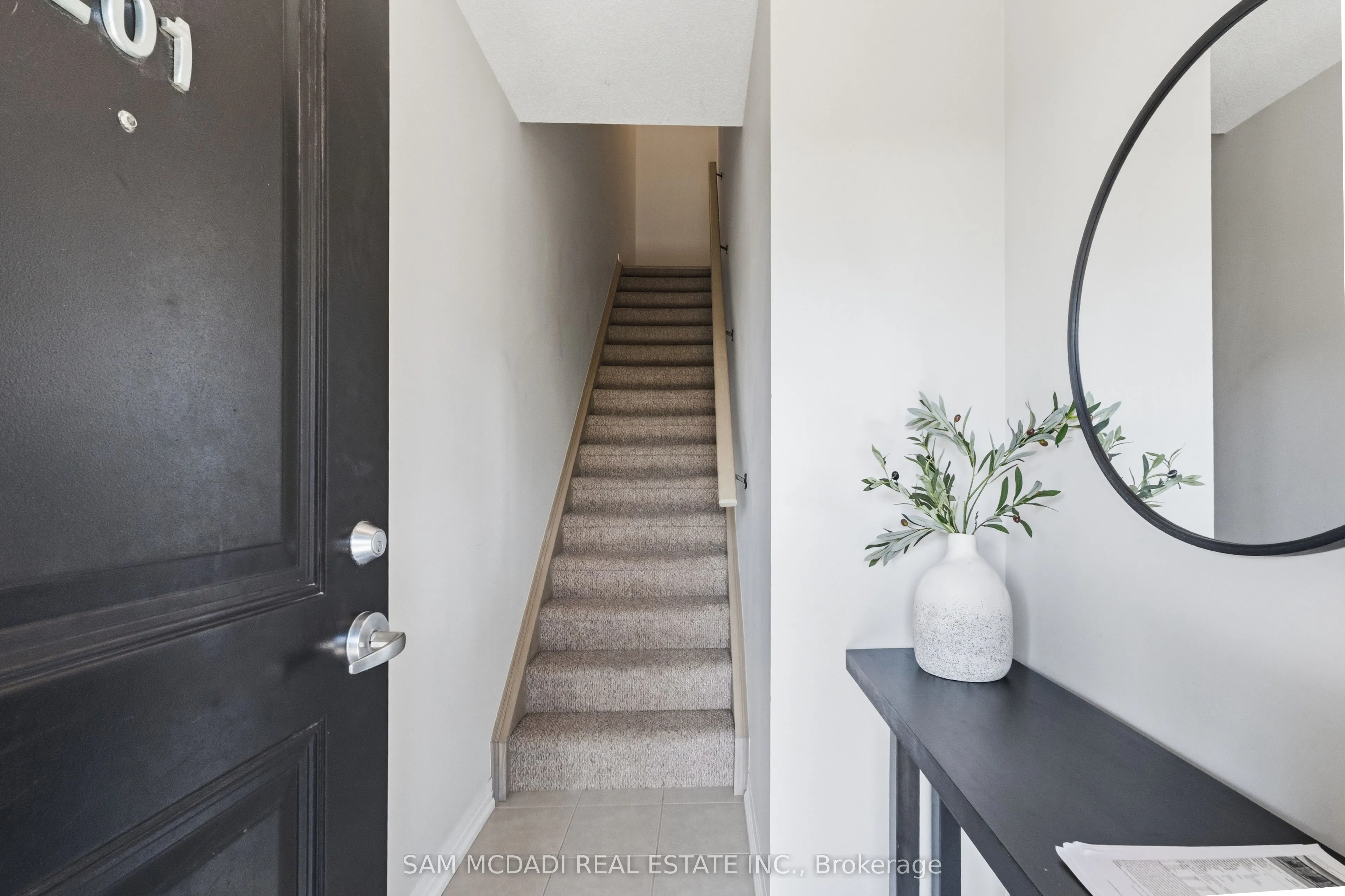 1208 Main Street E #201