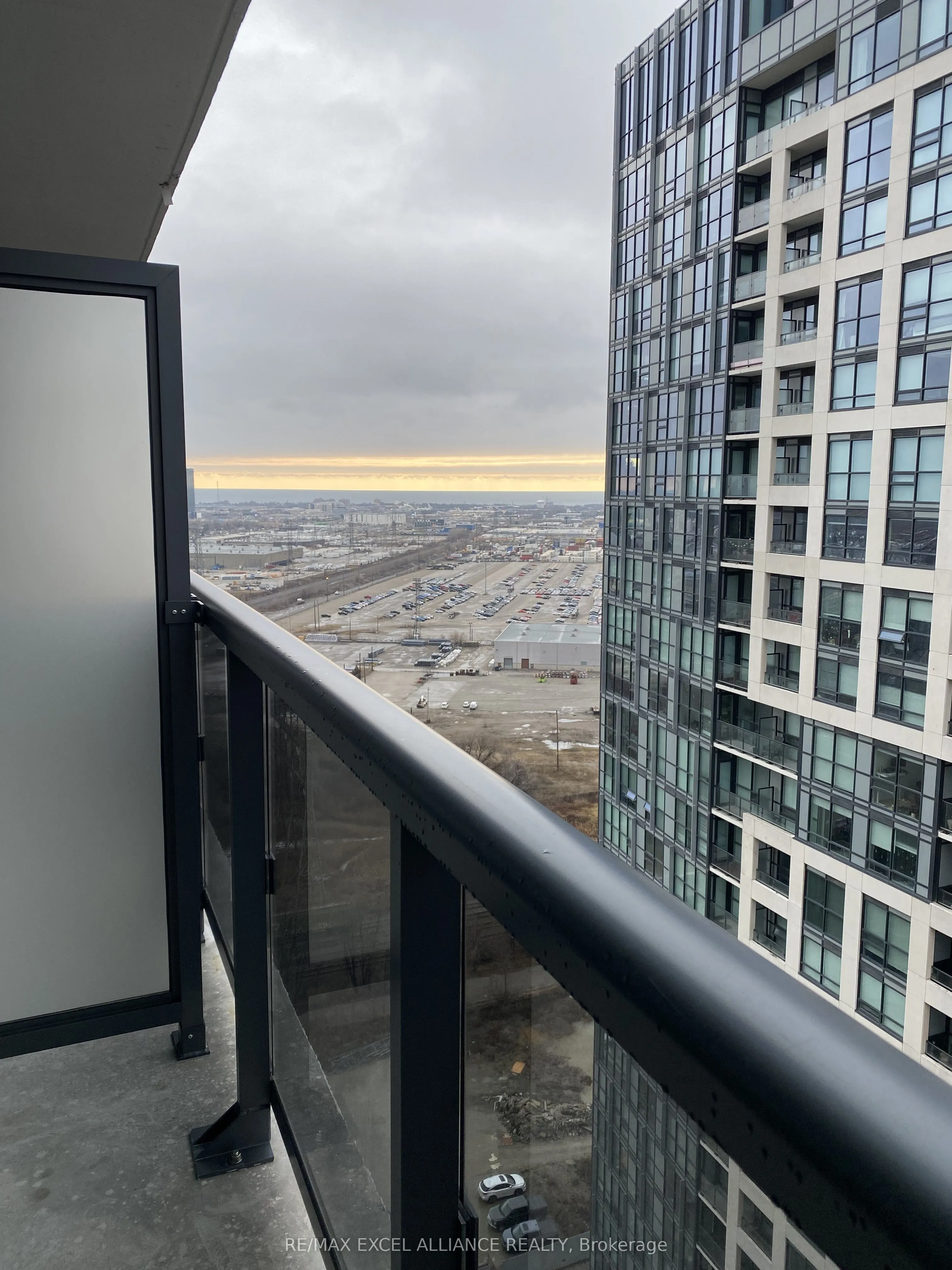 30 Samuel Wood Way #2201