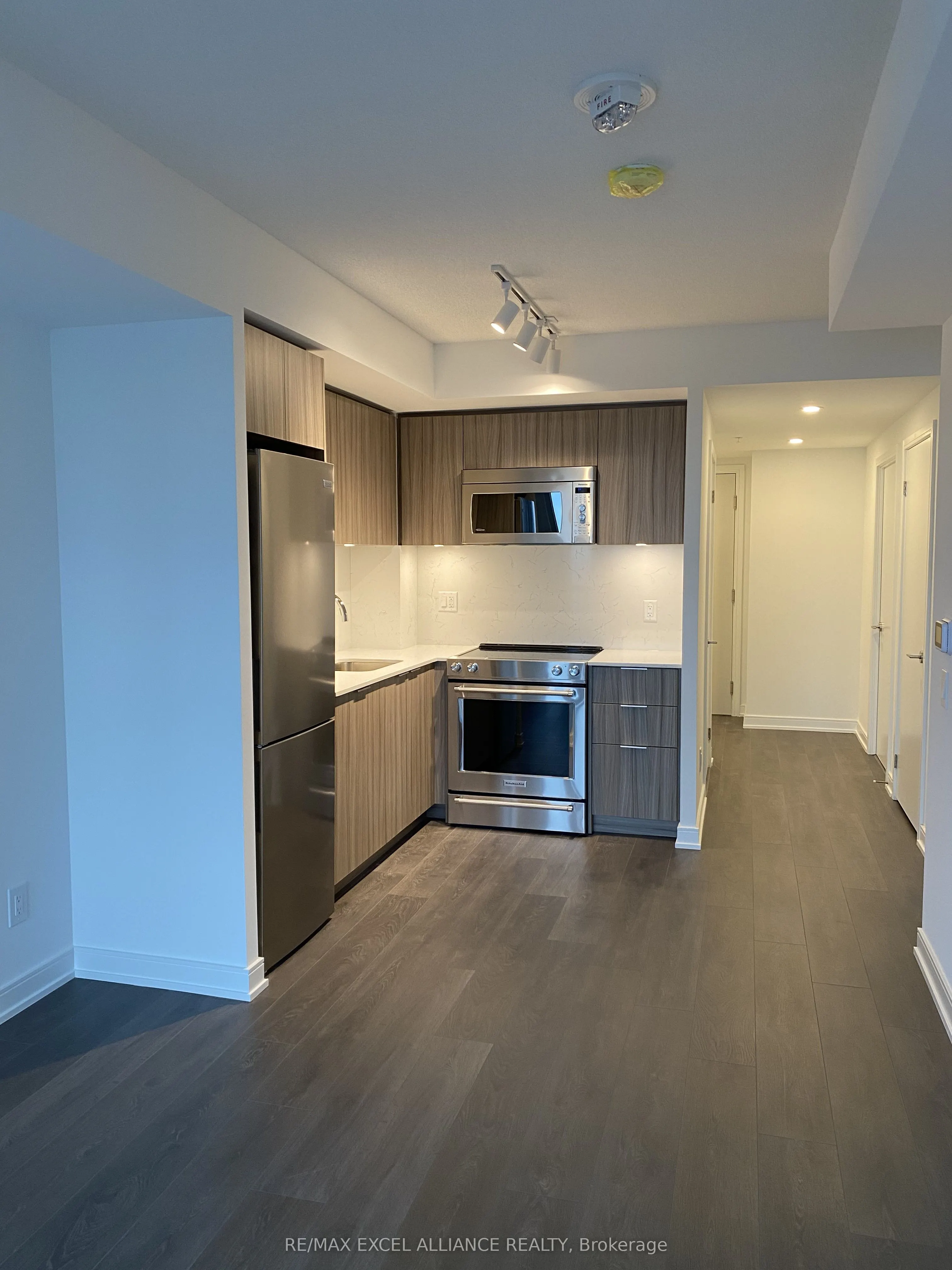 30 Samuel Wood Way #2201