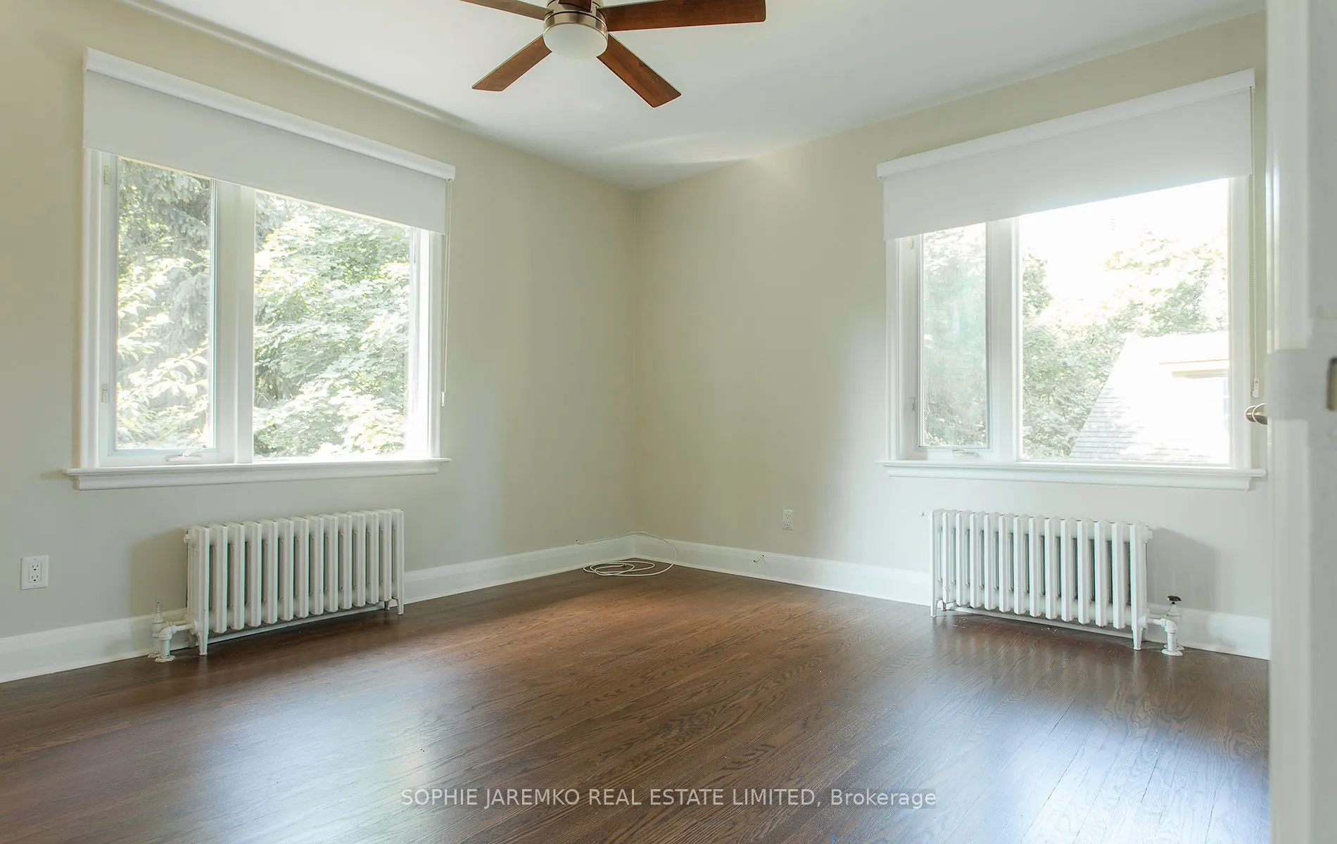 4 Woodhaven Heights