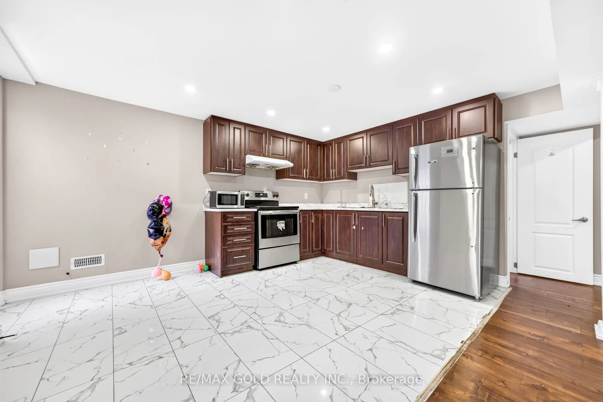19 Briardale Road