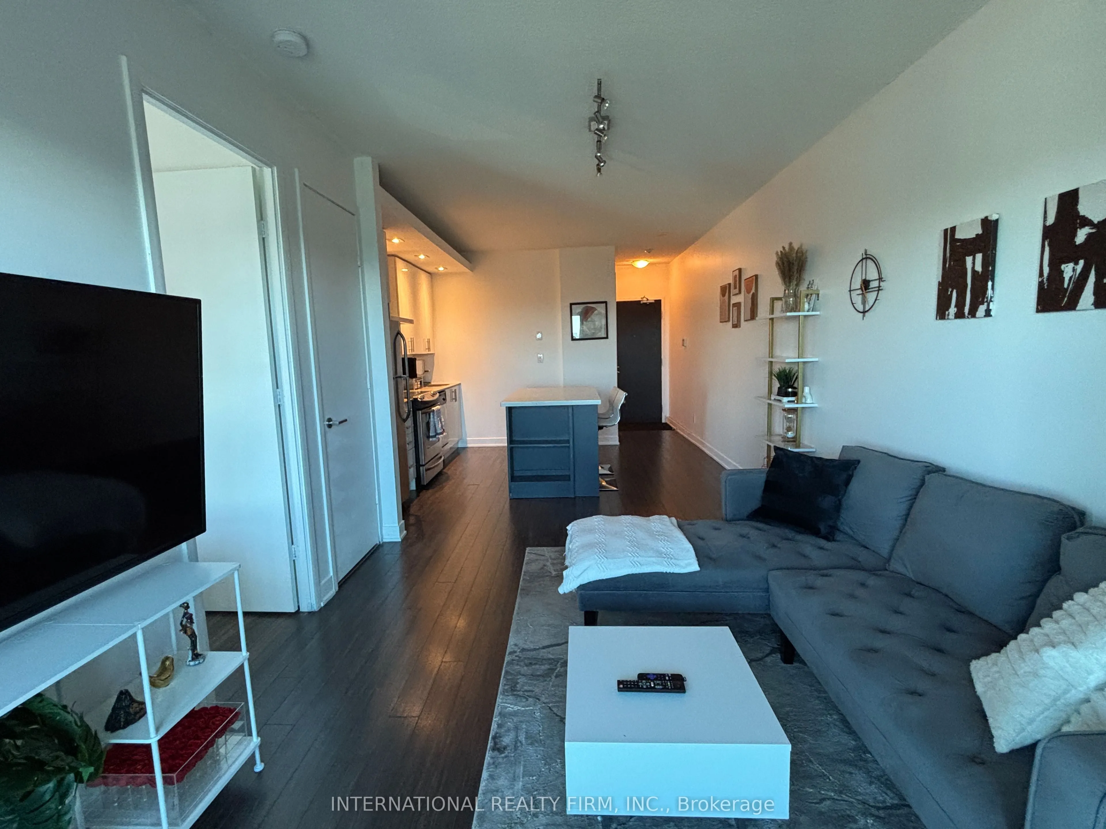 165 Legion Road N #2923