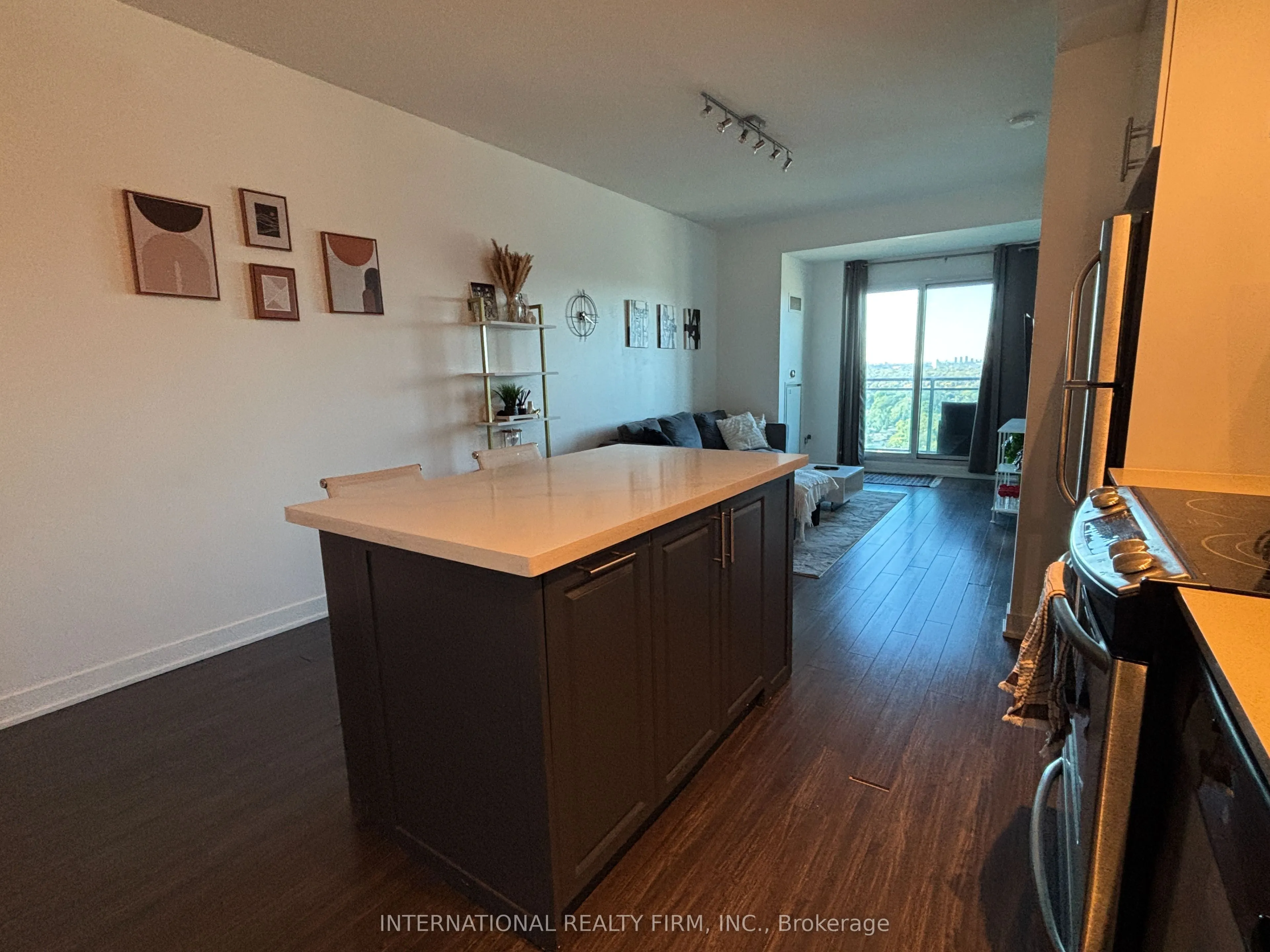 165 Legion Road N #2923