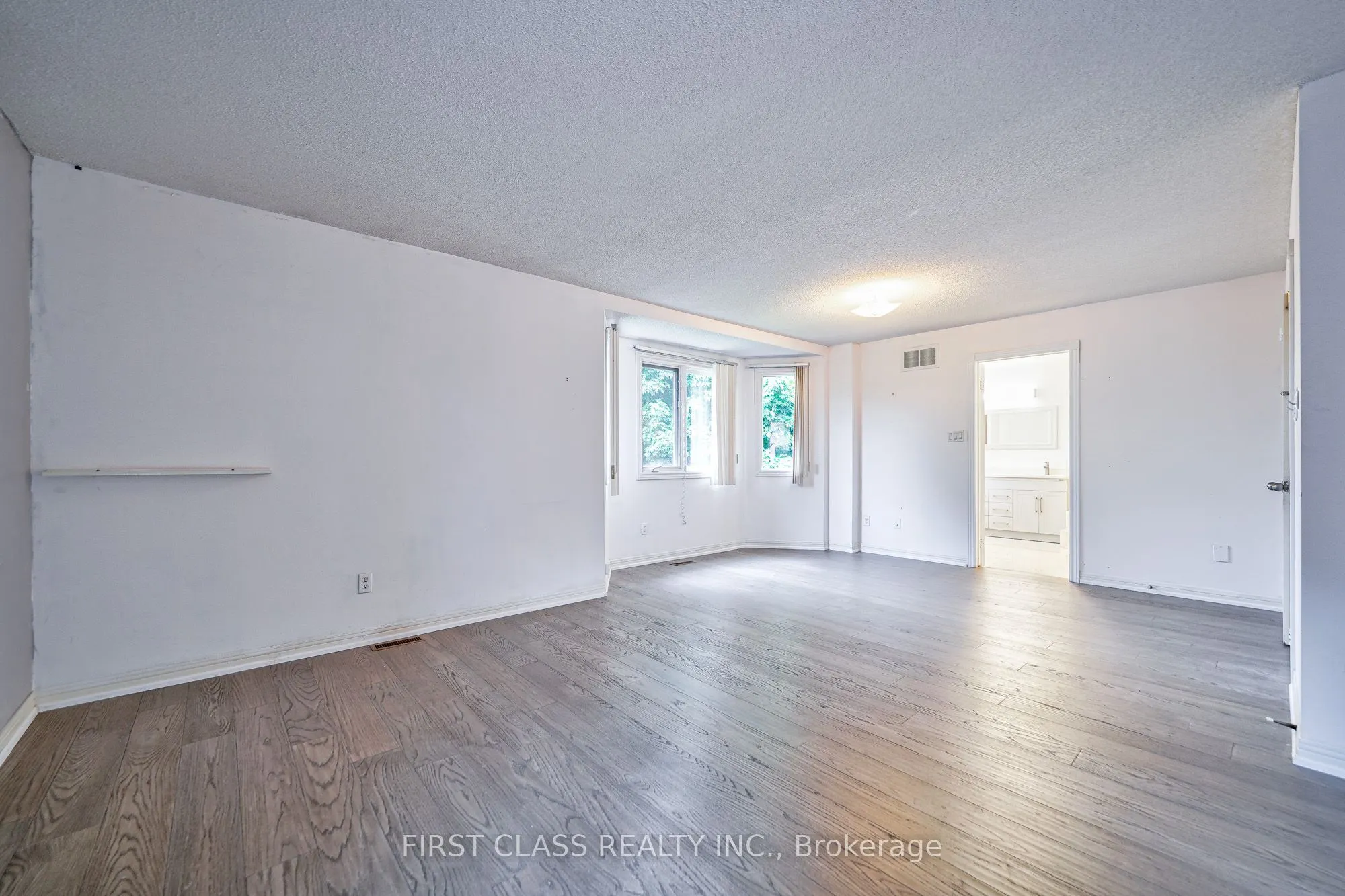 3309 Loyalist Drive