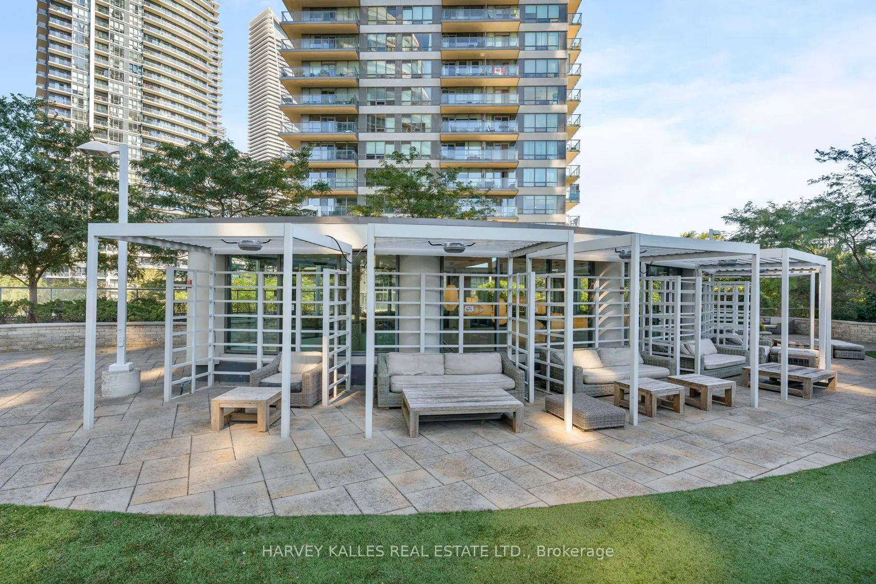 2230 Lake Shore Boulevard W #602