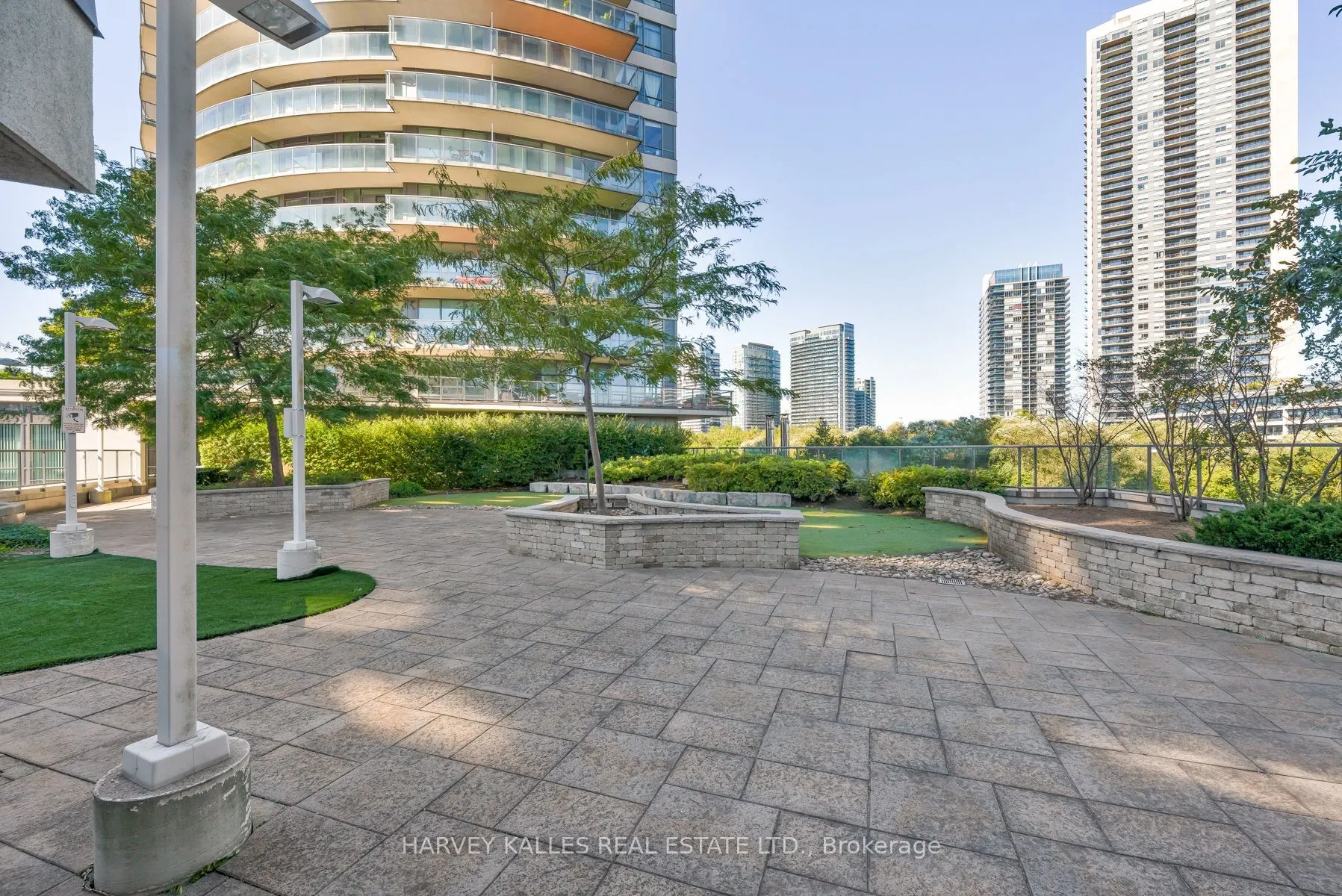 2230 Lake Shore Boulevard W #602