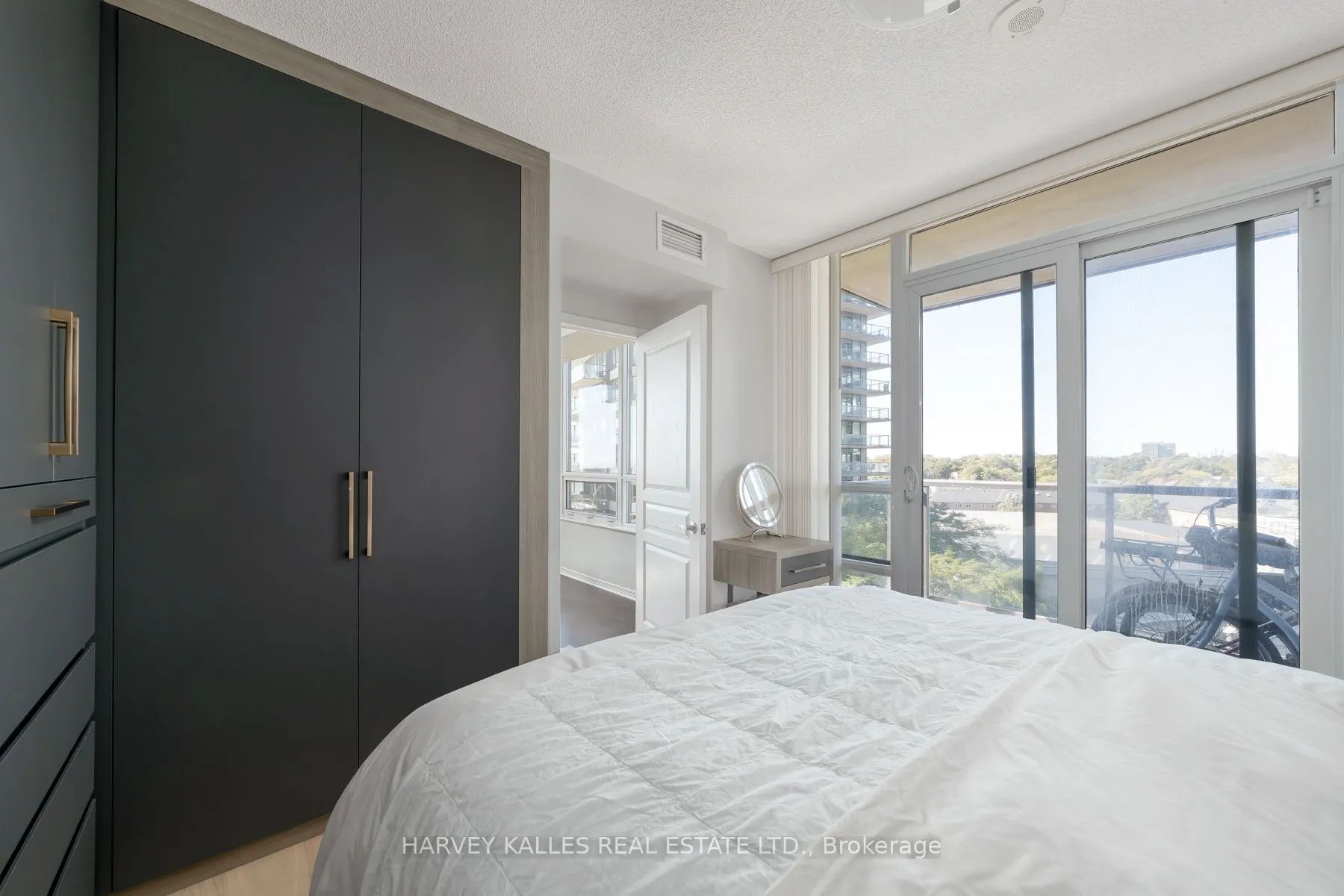 2230 Lake Shore Boulevard W #602