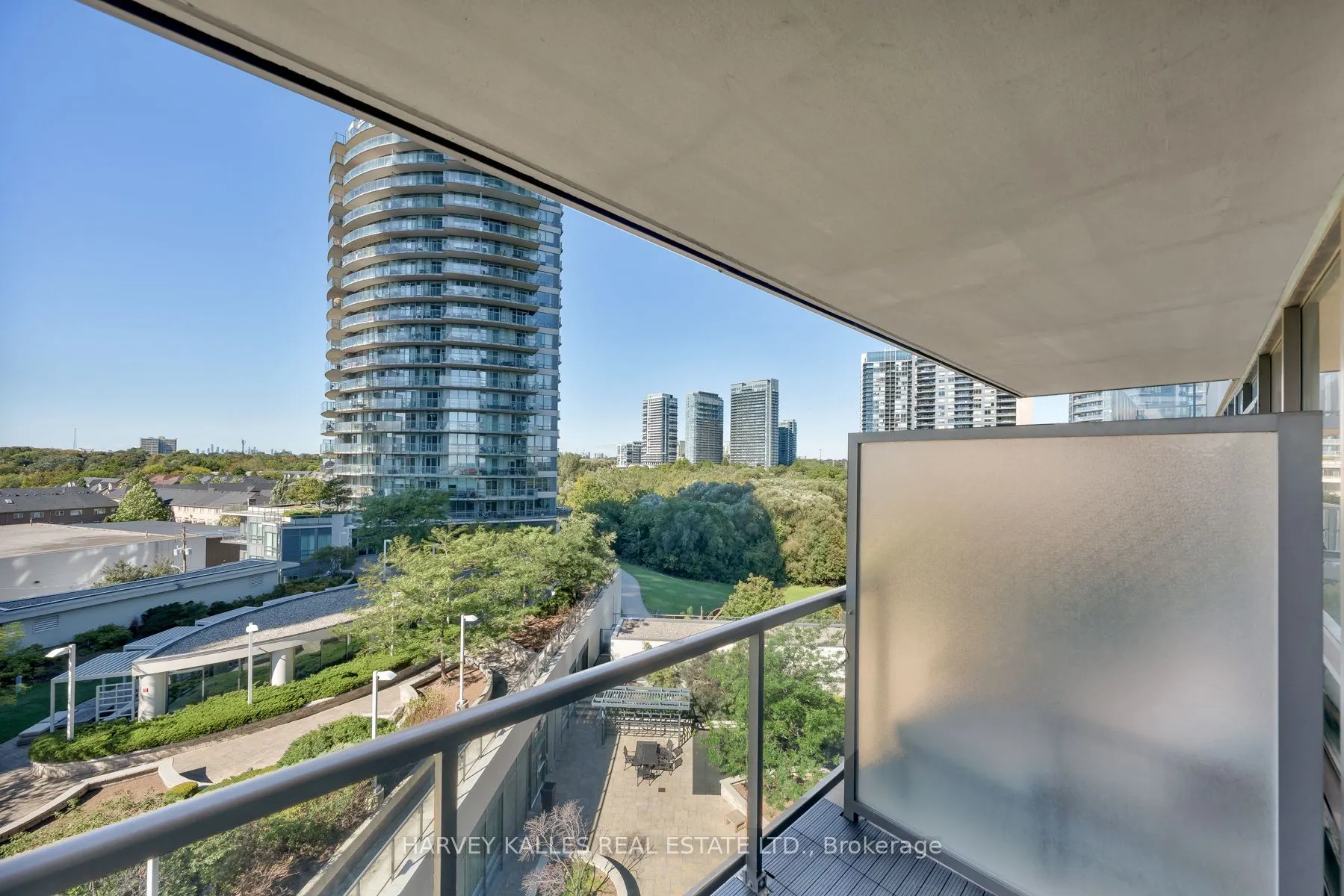 2230 Lake Shore Boulevard W #602