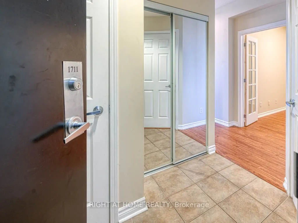 388 Prince Of Wales Drive #1711