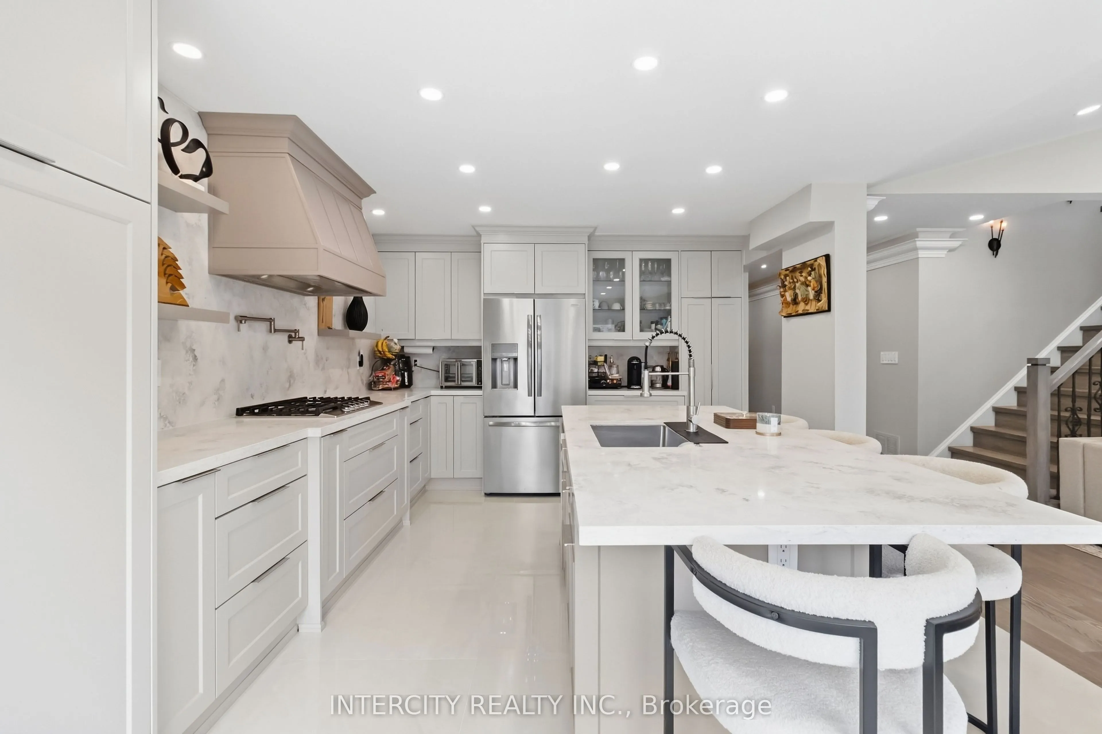 700 Trudeau Drive