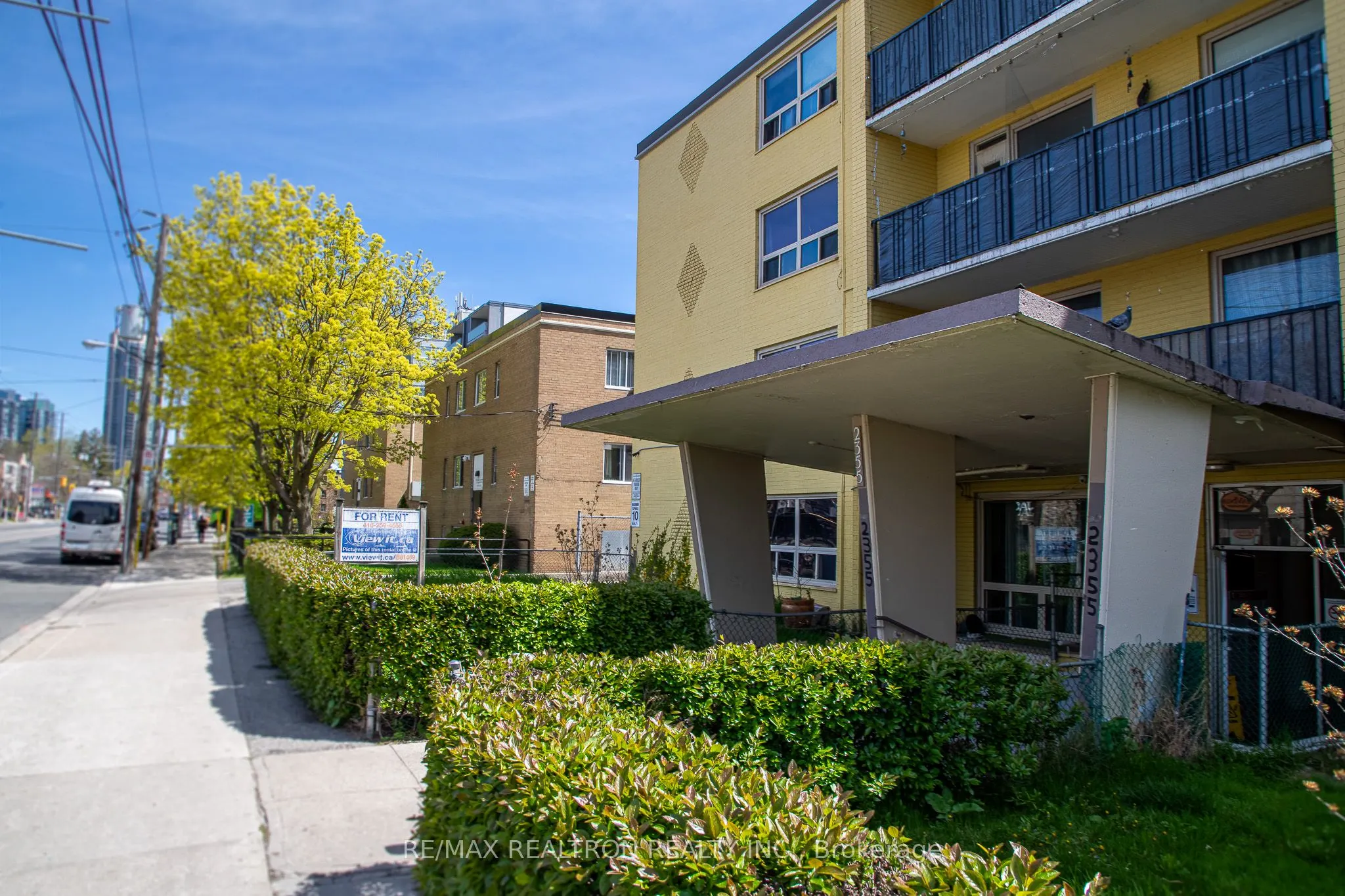 2355 Lake Shore Boulevard W #303
