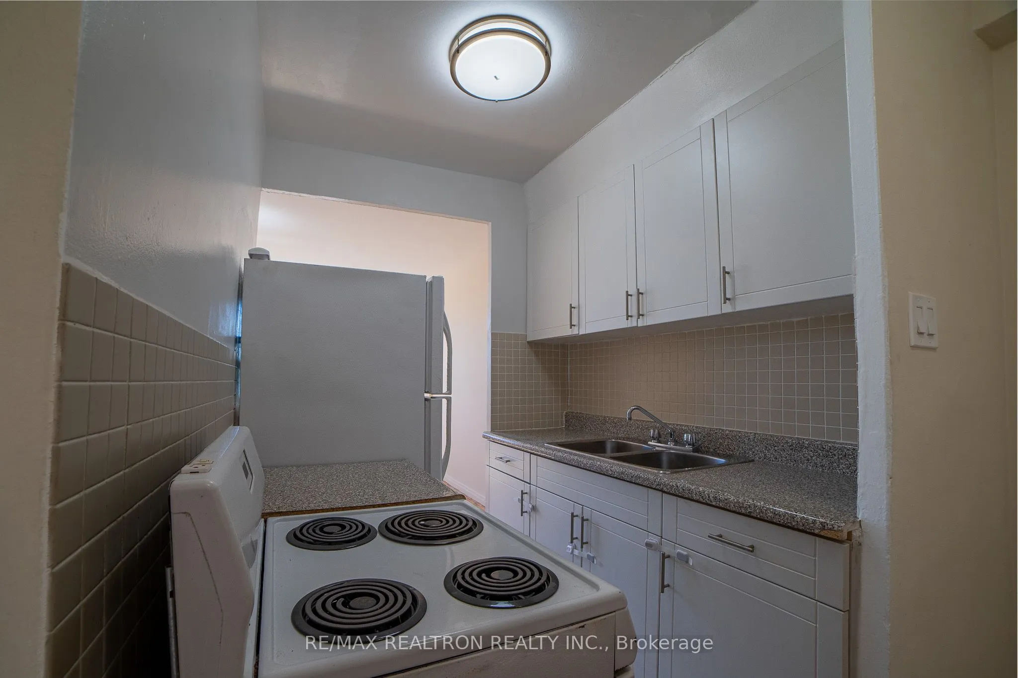2355 Lake Shore Boulevard W #215