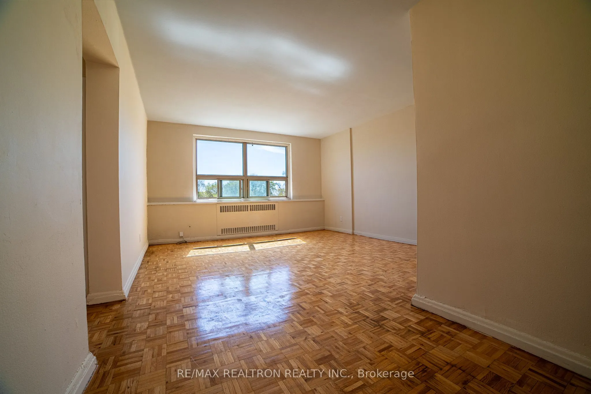 2355 Lake Shore Boulevard W #215