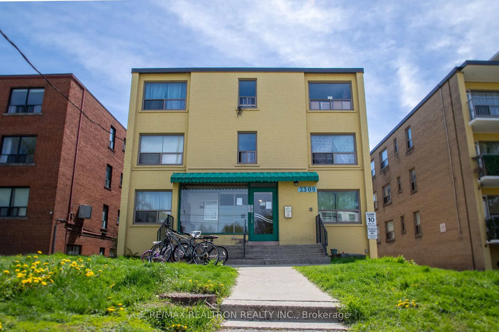 2309 Lake Shore Boulevard W #403