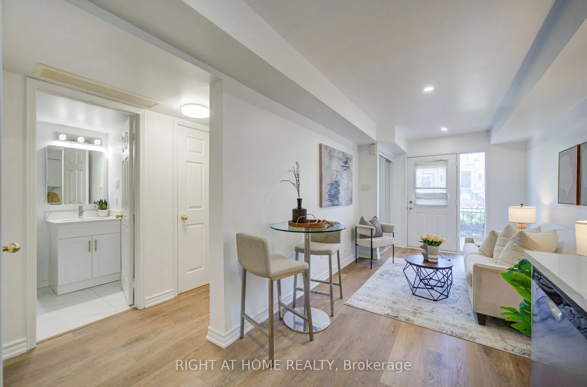 4975 Southampton Drive #323