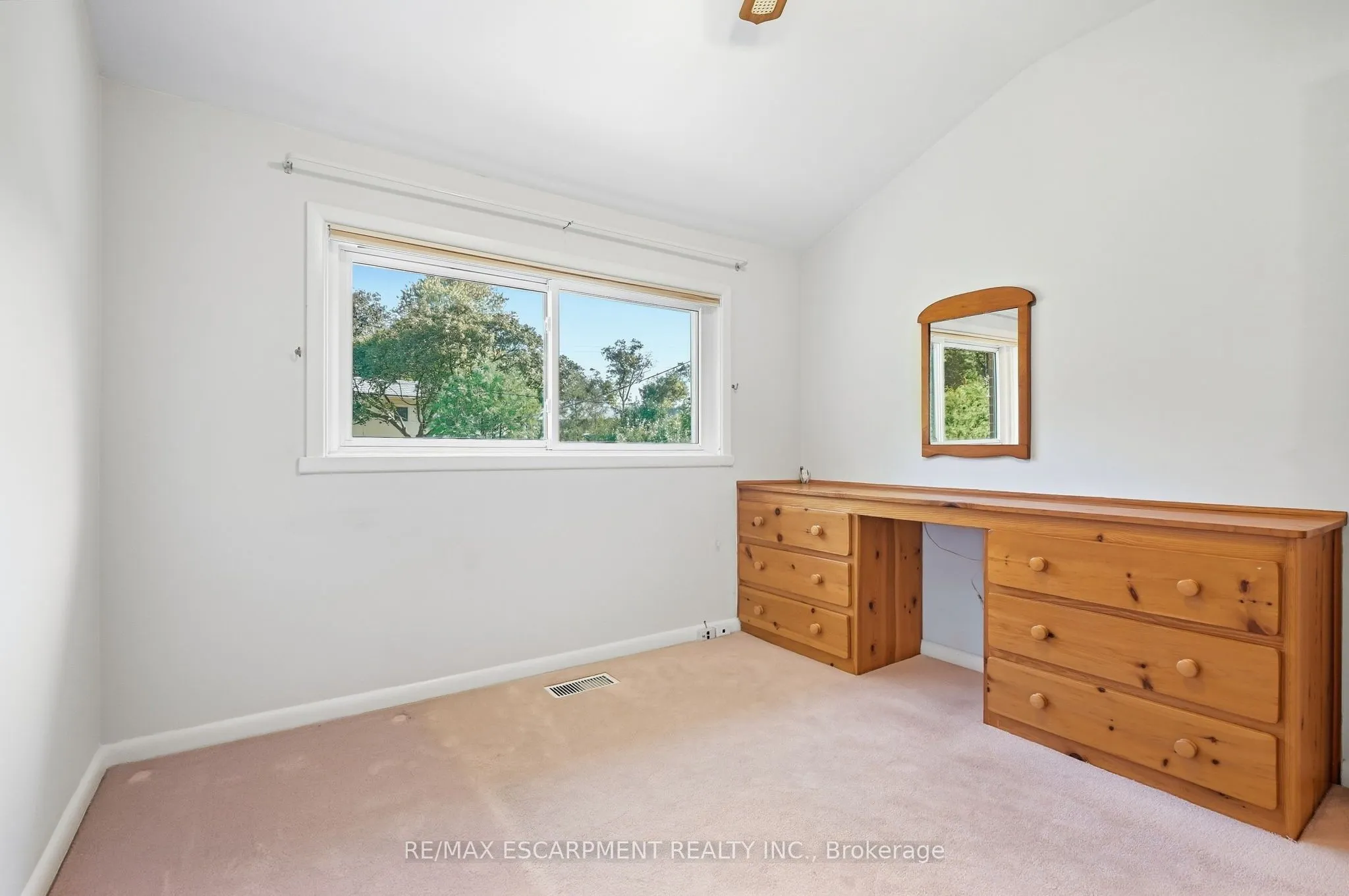 1267 Dunbar Road