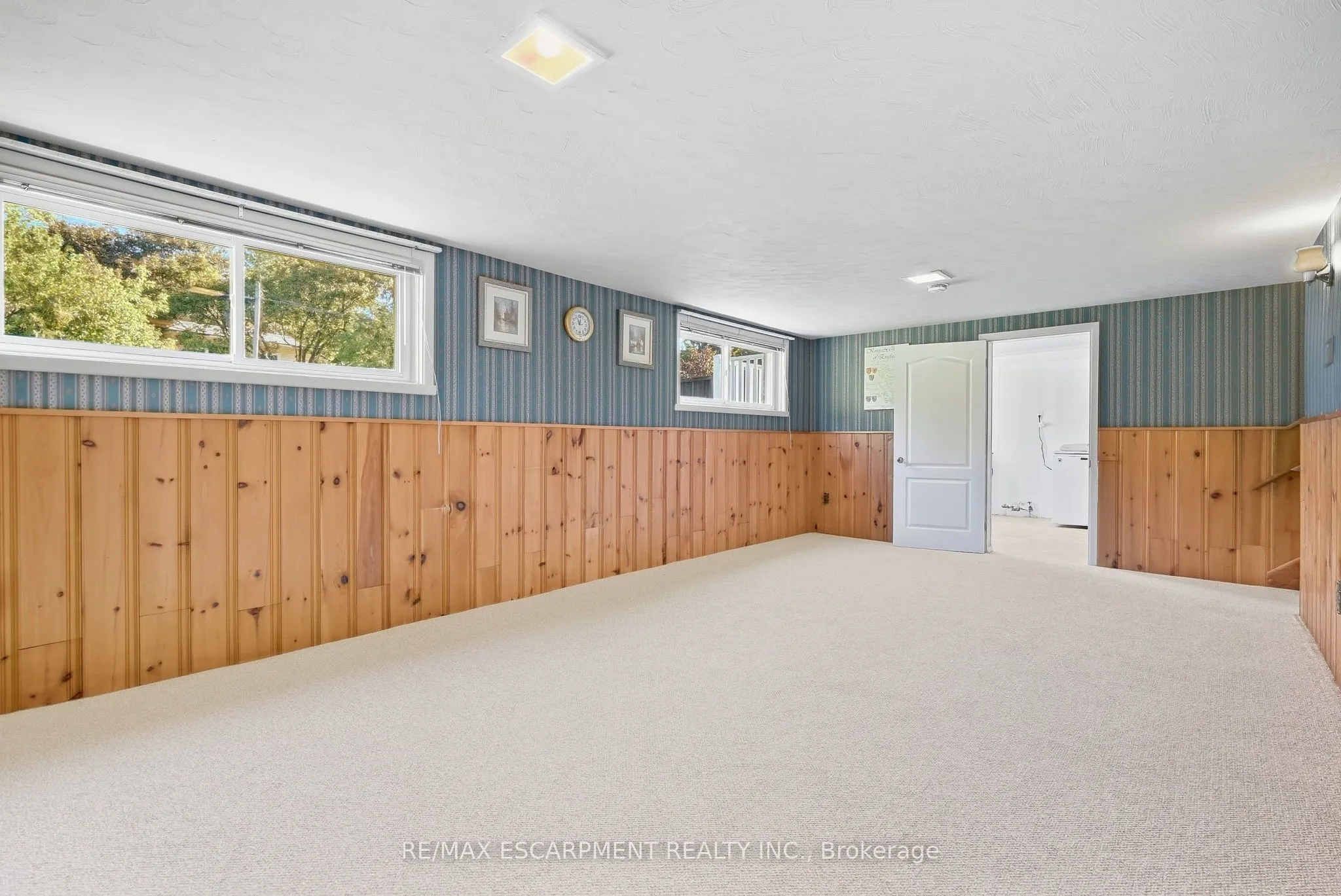 1267 Dunbar Road