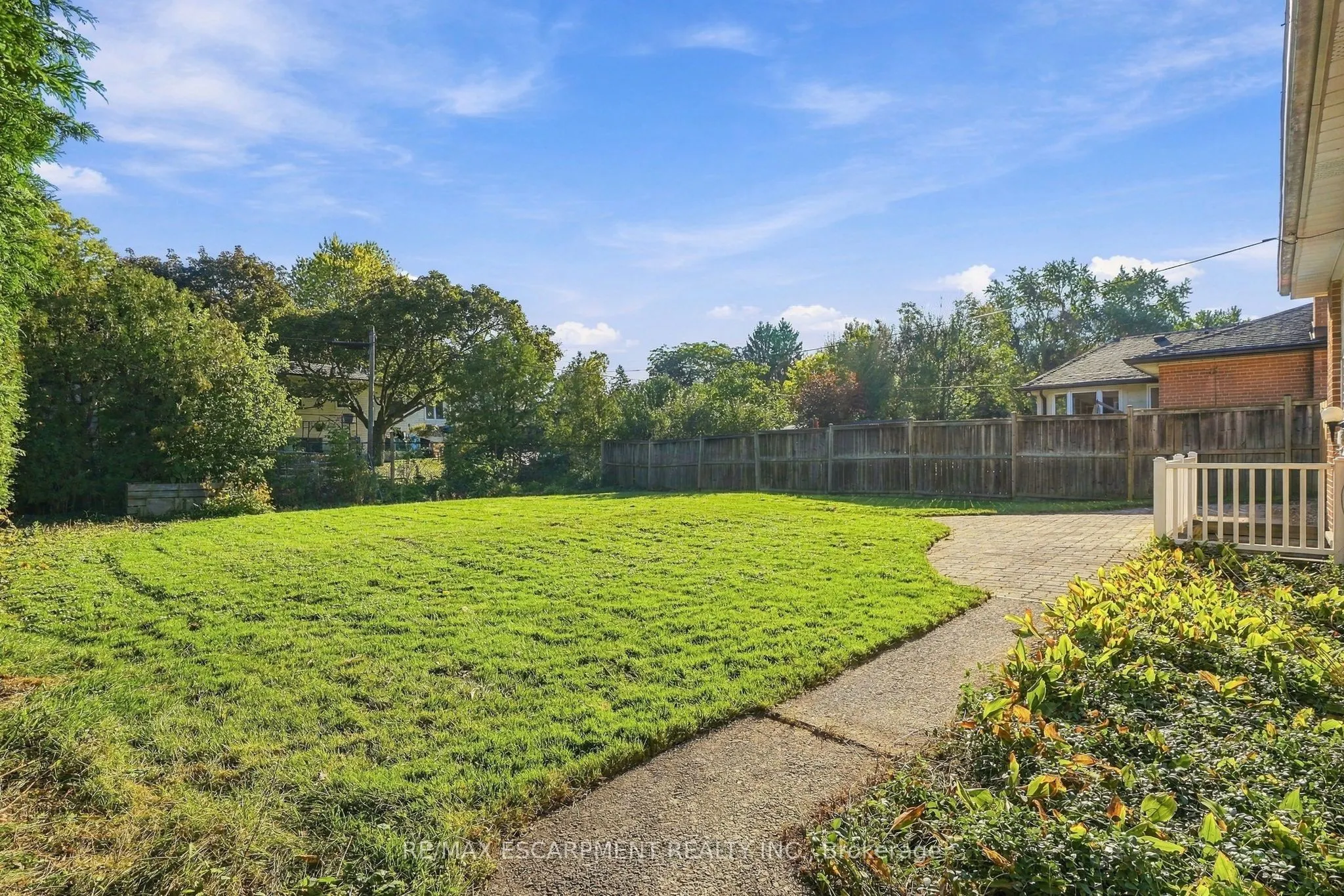 1267 Dunbar Road