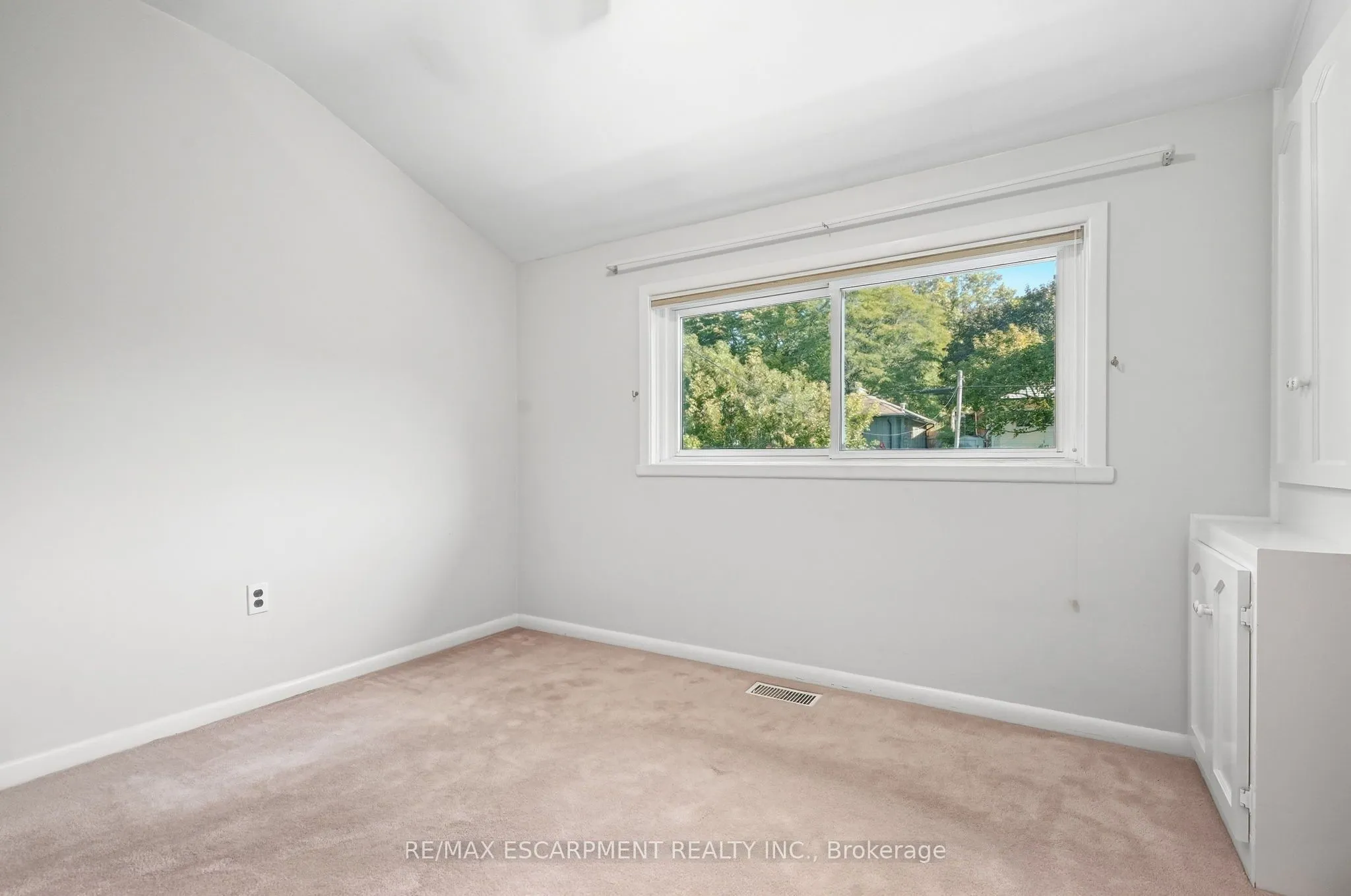 1267 Dunbar Road