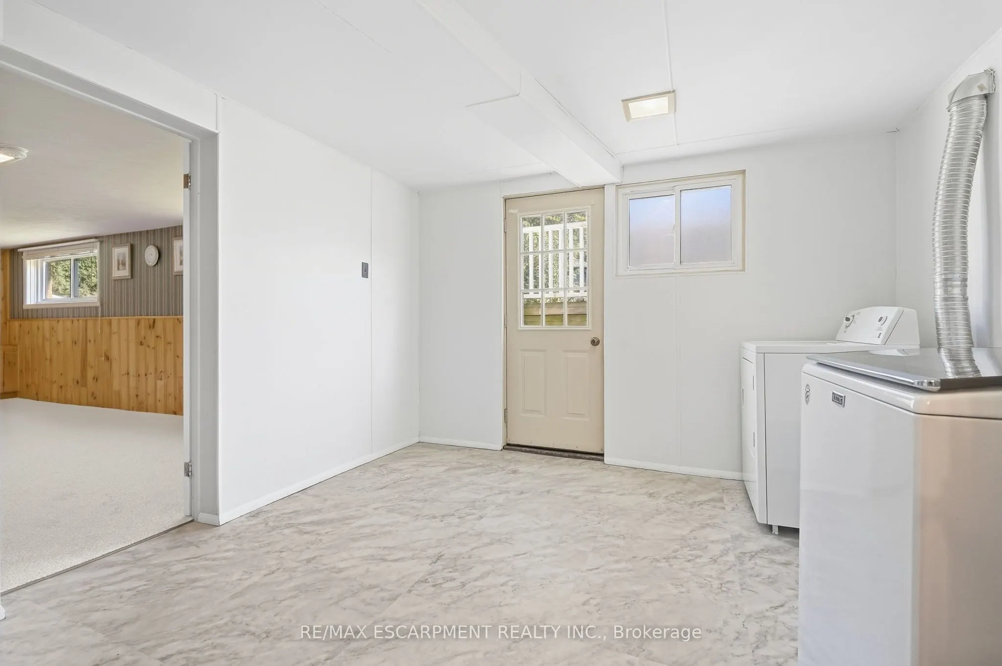1267 Dunbar Road