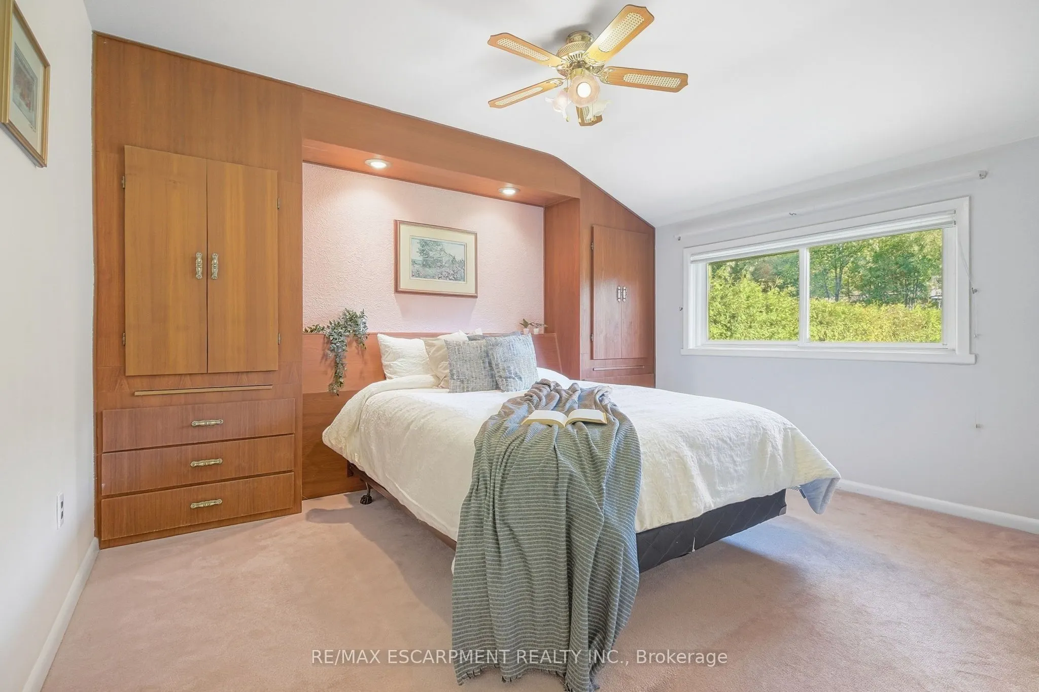 1267 Dunbar Road