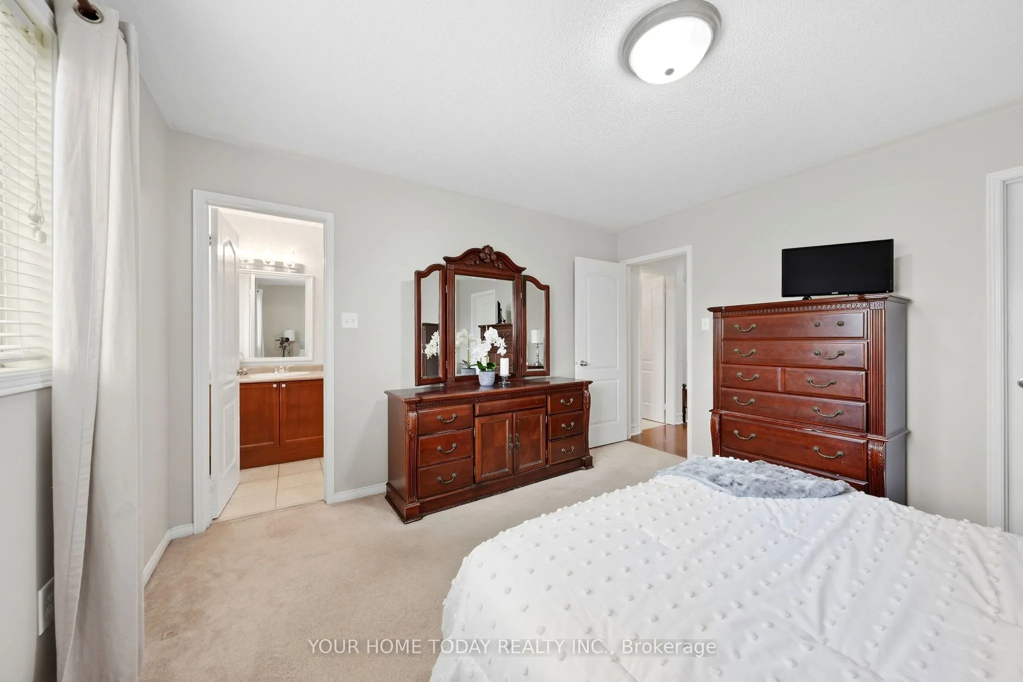 76 Snowberry Crescent